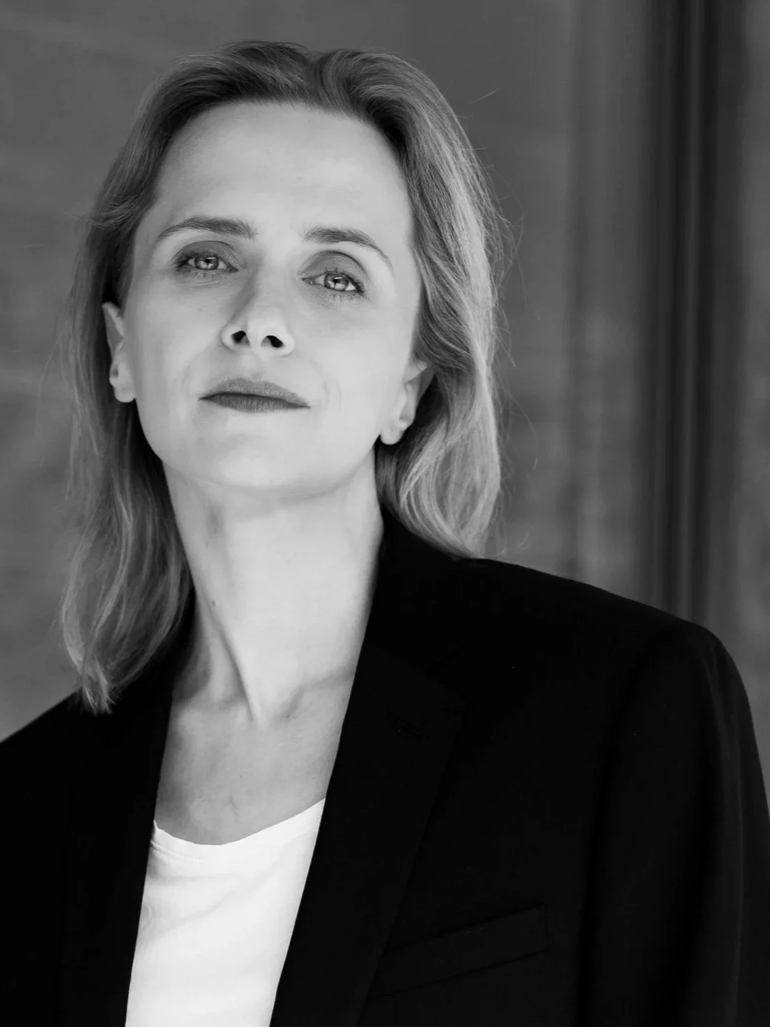 Schauspieler Headshots Berlin – Klar, Filmisch, Authentisch