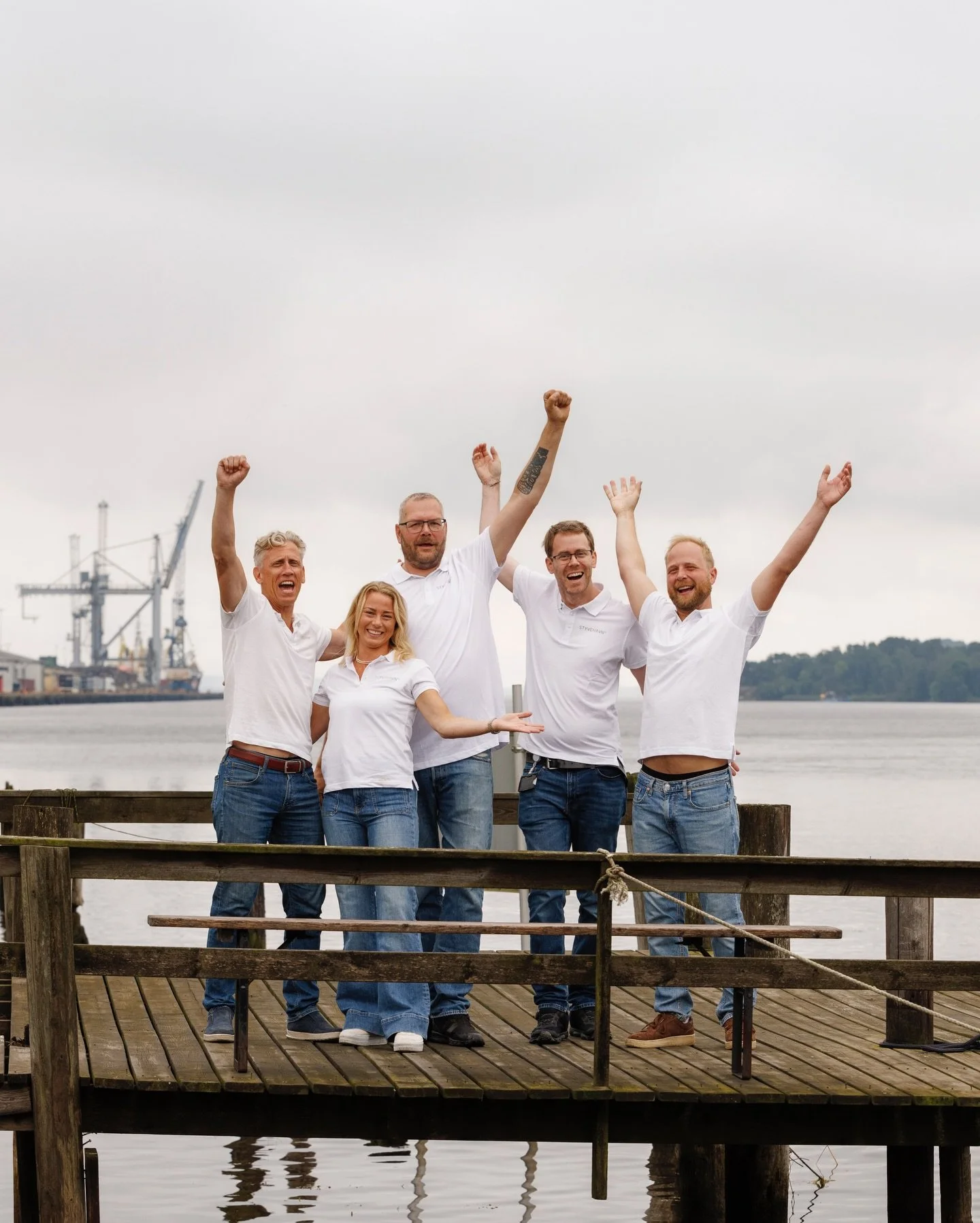 Fotooppdrag for @styvehavn i Fredrikstad!

Portrett og gruppebilder av en hyggelig gjeng nede ved vannkanten, med &Oslash;sterelva som bakgrunn. 
En perfekt ramme for oppdraget.

#bedriftsfoto #styvehavn #pixelco