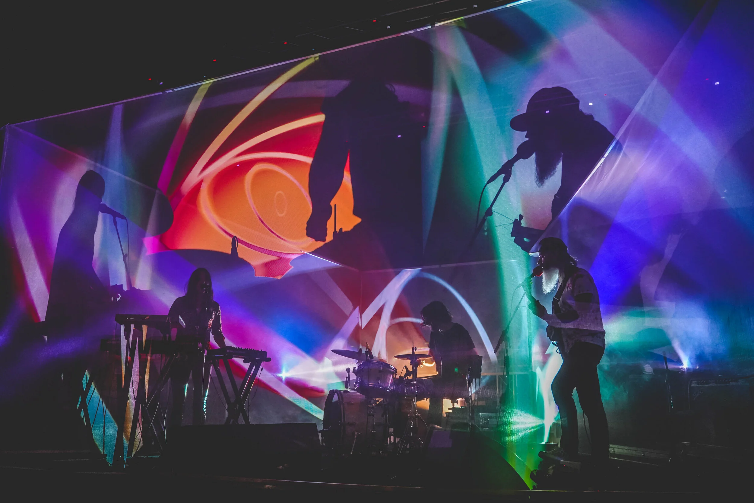 Moon Duo posponen su gira europea.