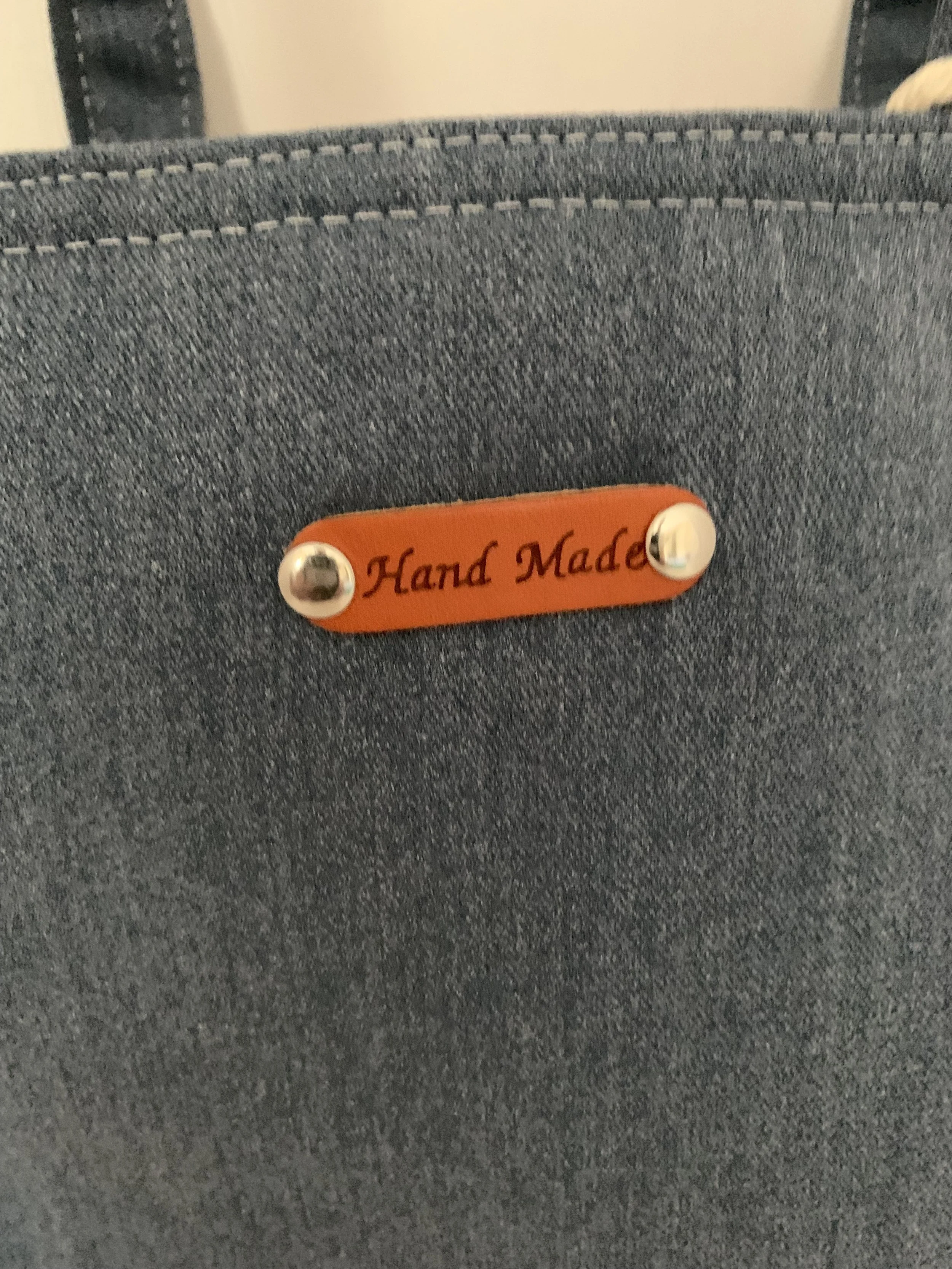 Lt_Denim_Tote_Side_Pockets_Closeup.JPG