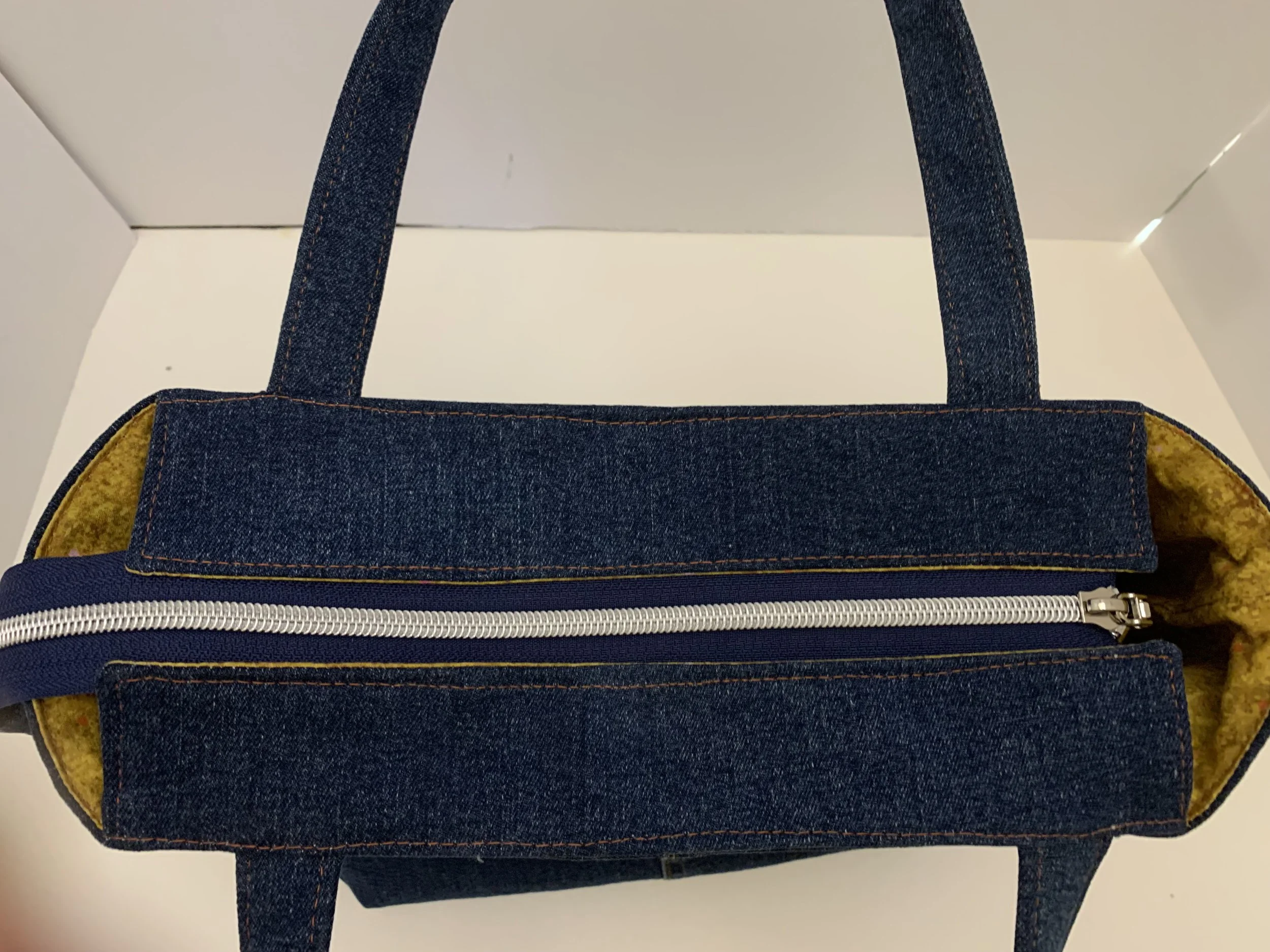 Dk_Denim_Bag_Top.JPG