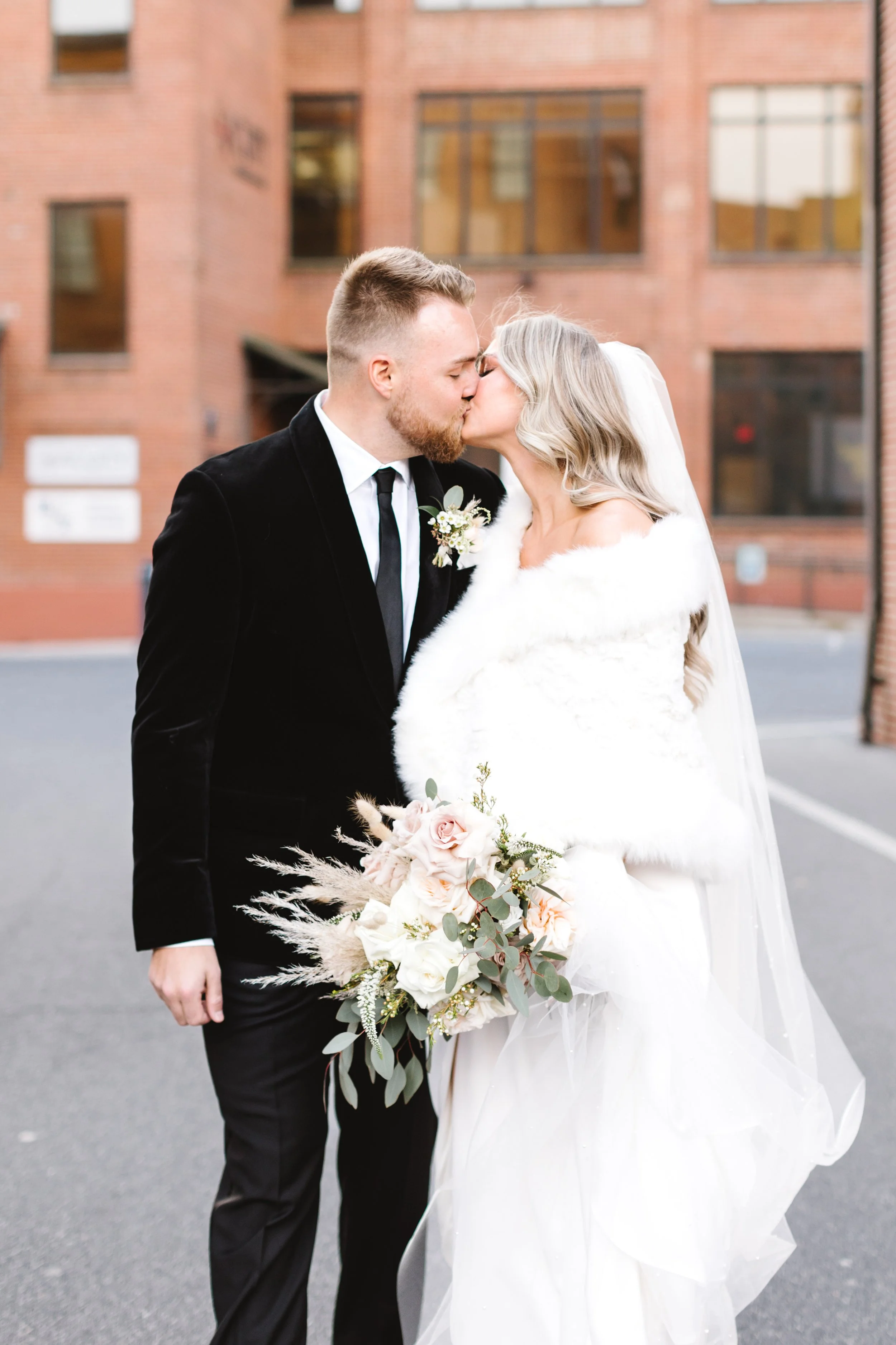 Hannah_Eric_Wedding_0393.jpg