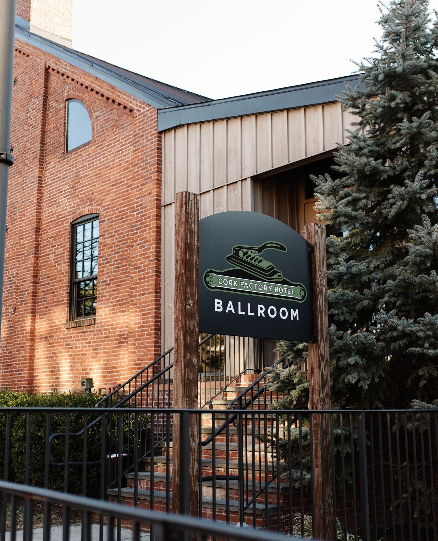 From intimate weddings to large corporate events, our versatile venue at Cork Factory Hotel provides the perfect setting for every occasion. Whether you're planning your dream wedding or hosting an unforgettable gathering, our team ensures every deta