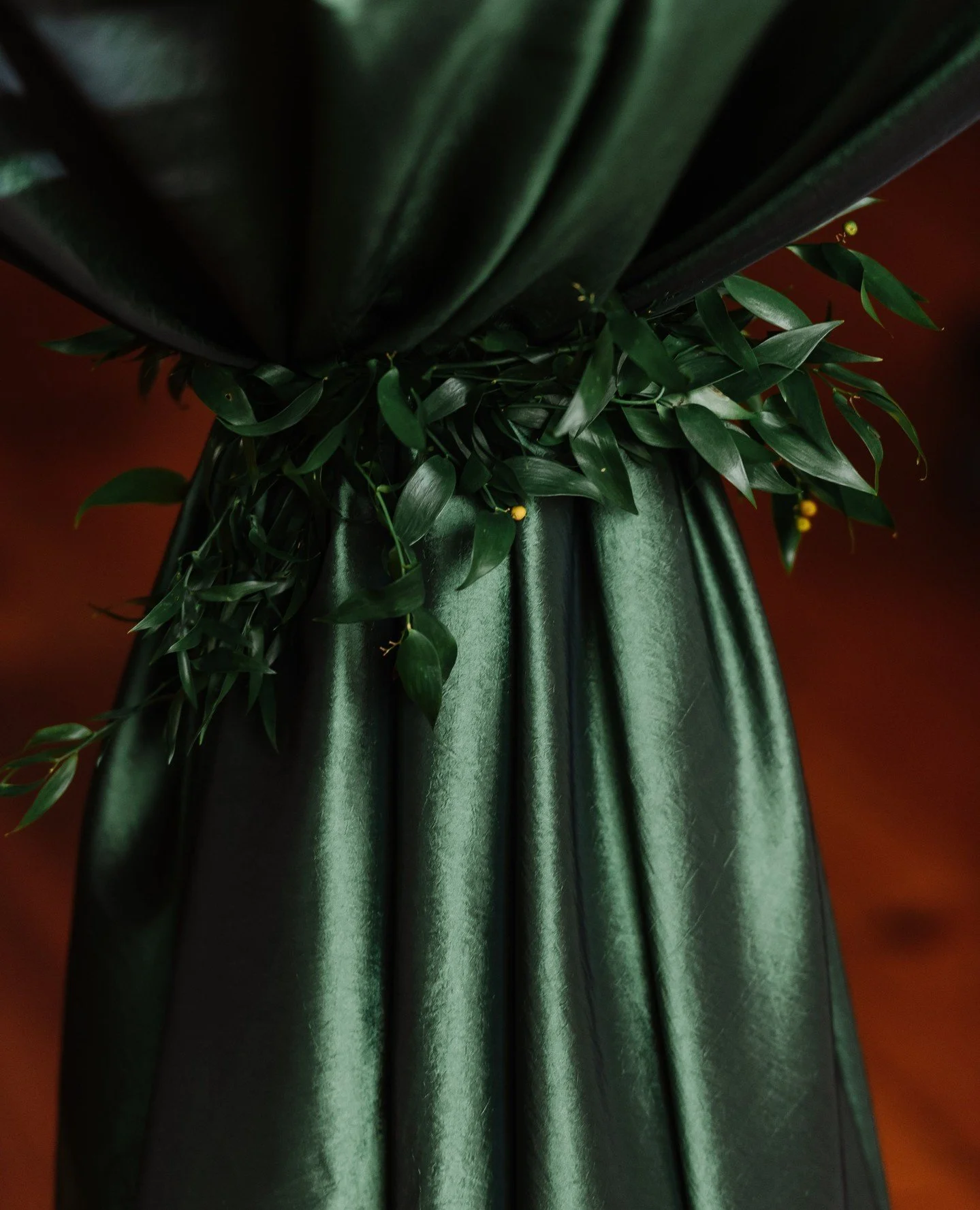 Holiday gatherings deserve a little sparkle and a touch of greenery. ✨⁠
⁠
Whether it&rsquo;s a cocktail hour or a company celebration, our spaces are ready to set the scene for your festive event.