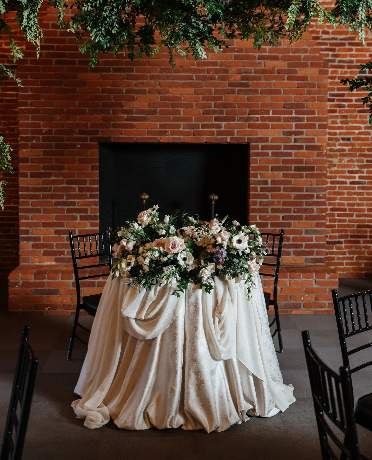 The details set the tone&hellip; the space tells the story 🤍 An intimate sweetheart table surrounded by the warmth of our Ballroom.⁠
⁠
Picture this as yours, dates are filling quickly.⁠
⁠