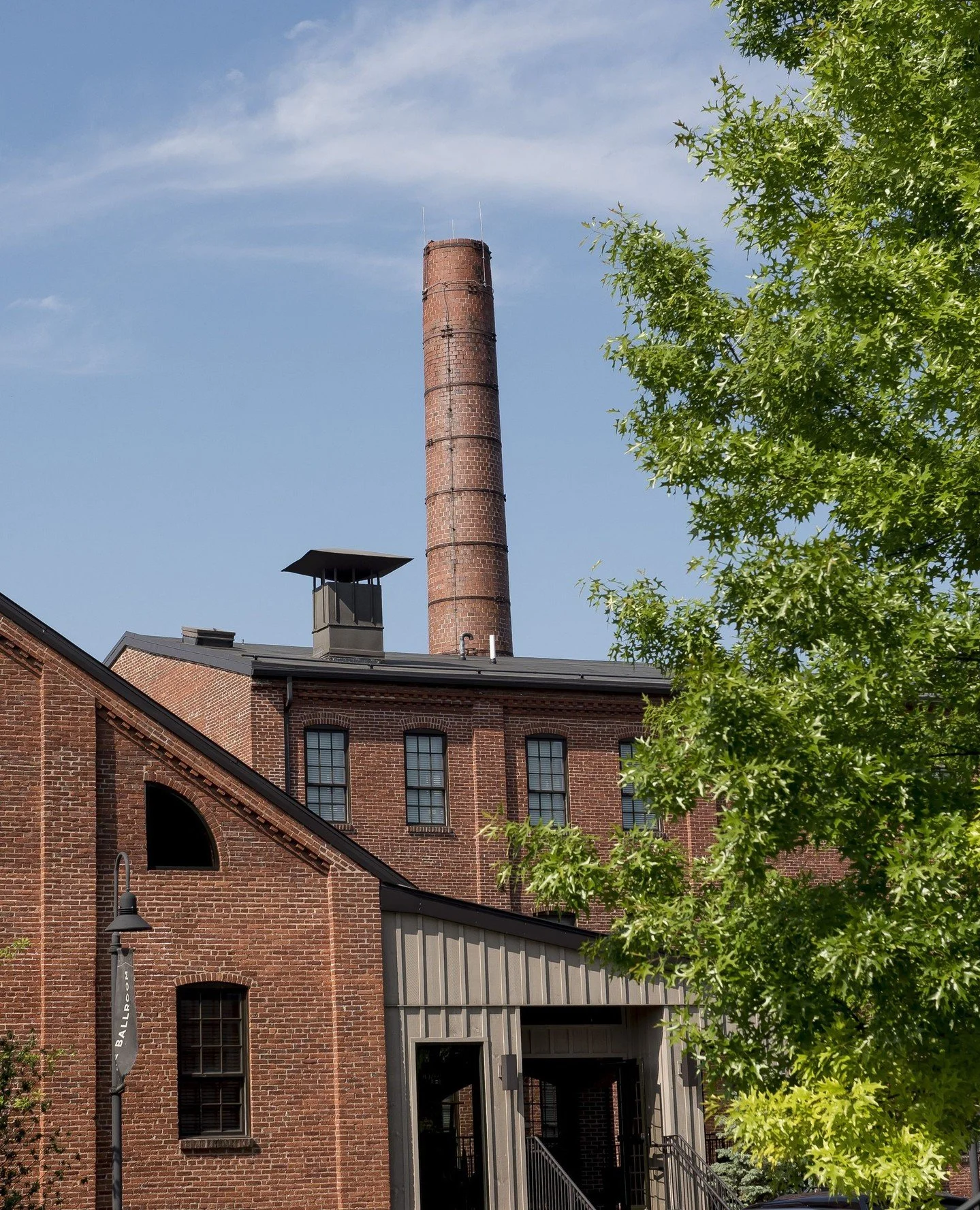 Blue skies, historic charm, and your wedding day set against our iconic smokestacks 🩵⁠
⁠
📸 @laurenfisherphotography