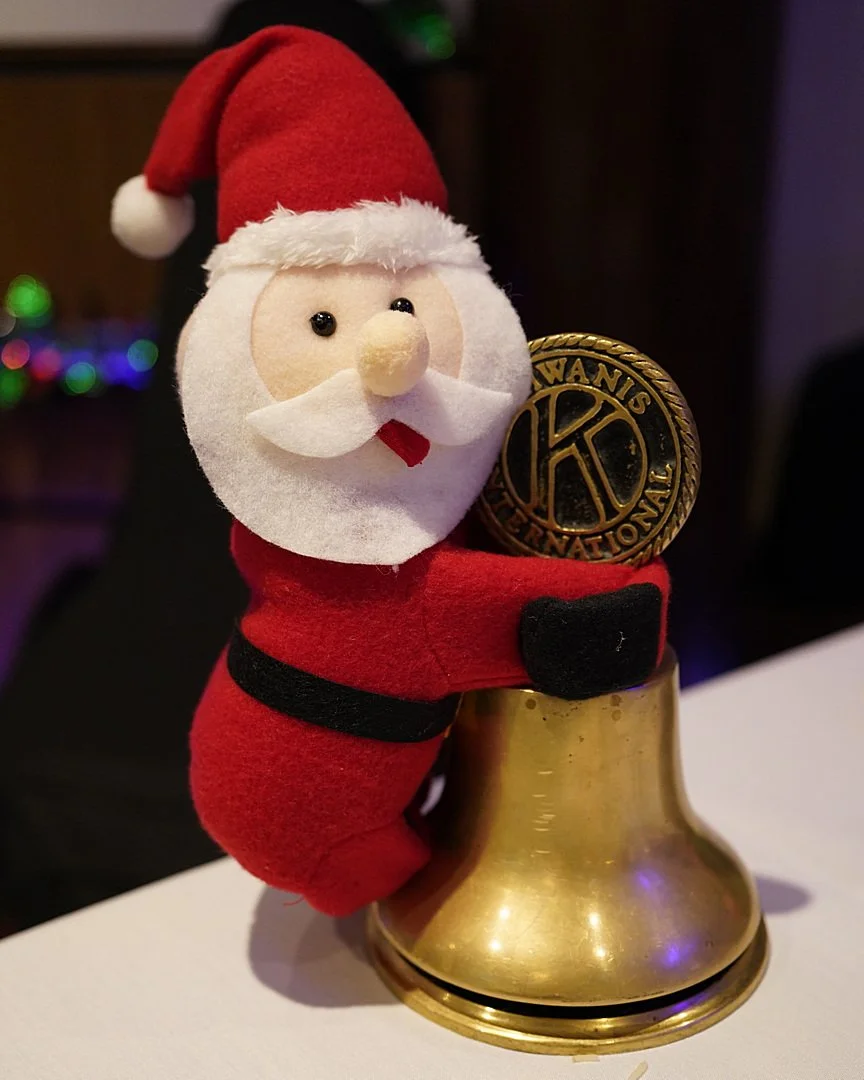 Santa loves Kiwanis.JPG