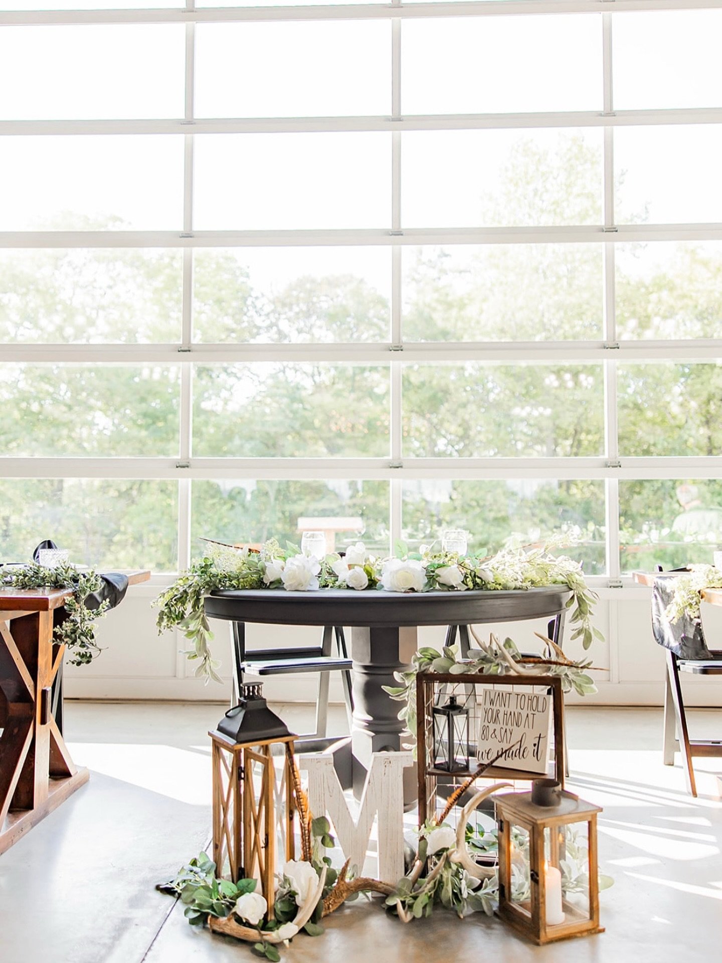 Sweetheart tables &mdash; 
Where forever begins, just the two of you 🤍