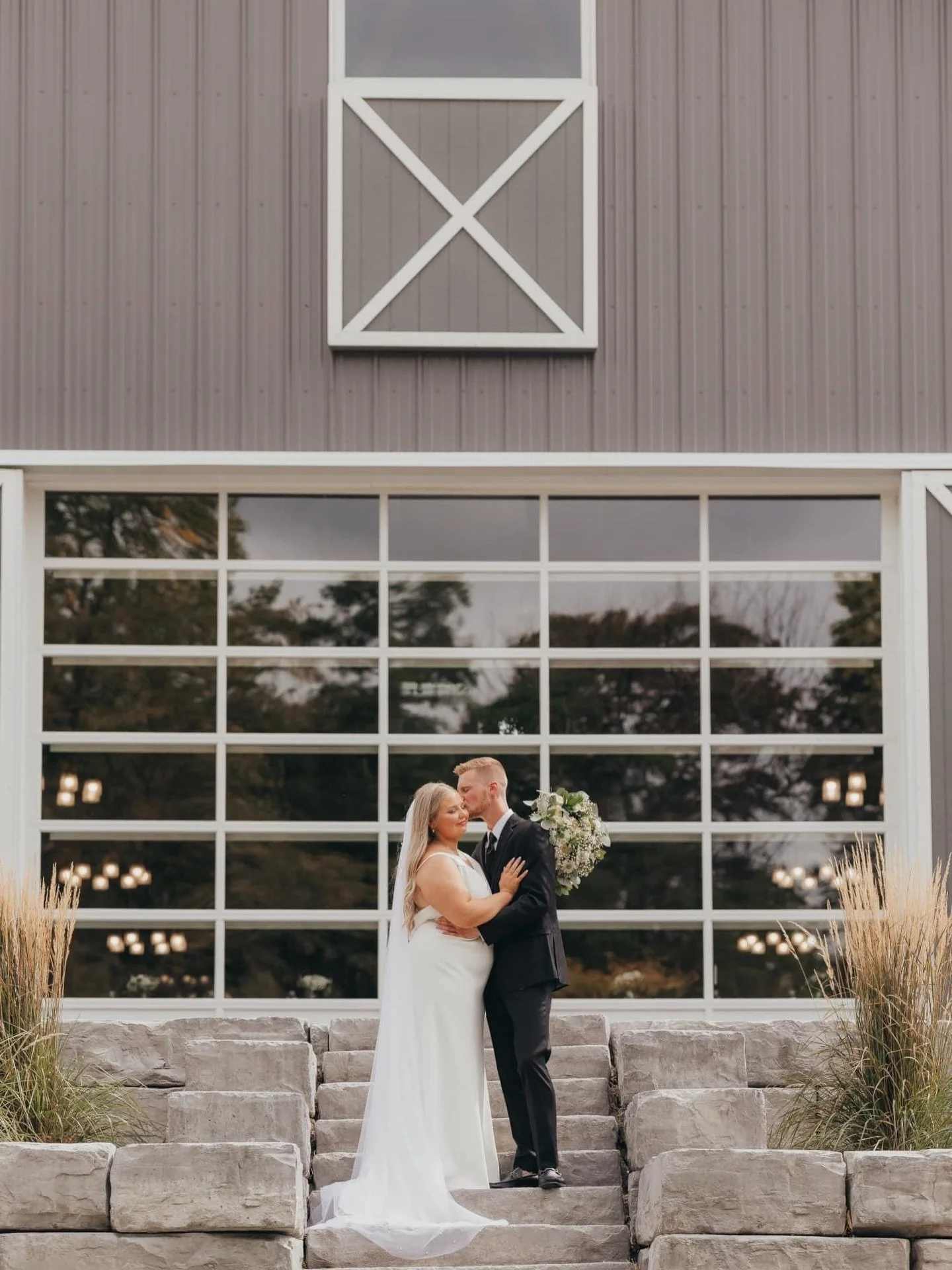 ✨ Tuesday Reminder: Some of our most popular dates are still available!
If you&rsquo;re dreaming of a stress-free planning process and a venue team that truly has your back&mdash;we&rsquo;d love to chat 🤍