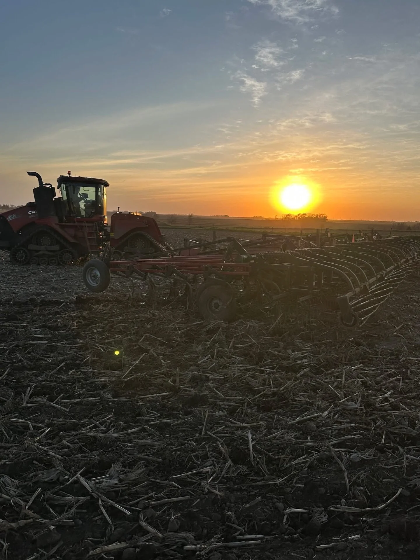 Farmer Friday at Timbers Edge🌾

As planting season is in full swing, we want to give a shoutout to our two incredible owners who steward this land with care, dedication, and pride. 

Our venue isn&rsquo;t just a backdrop &mdash; it&rsquo;s a living,