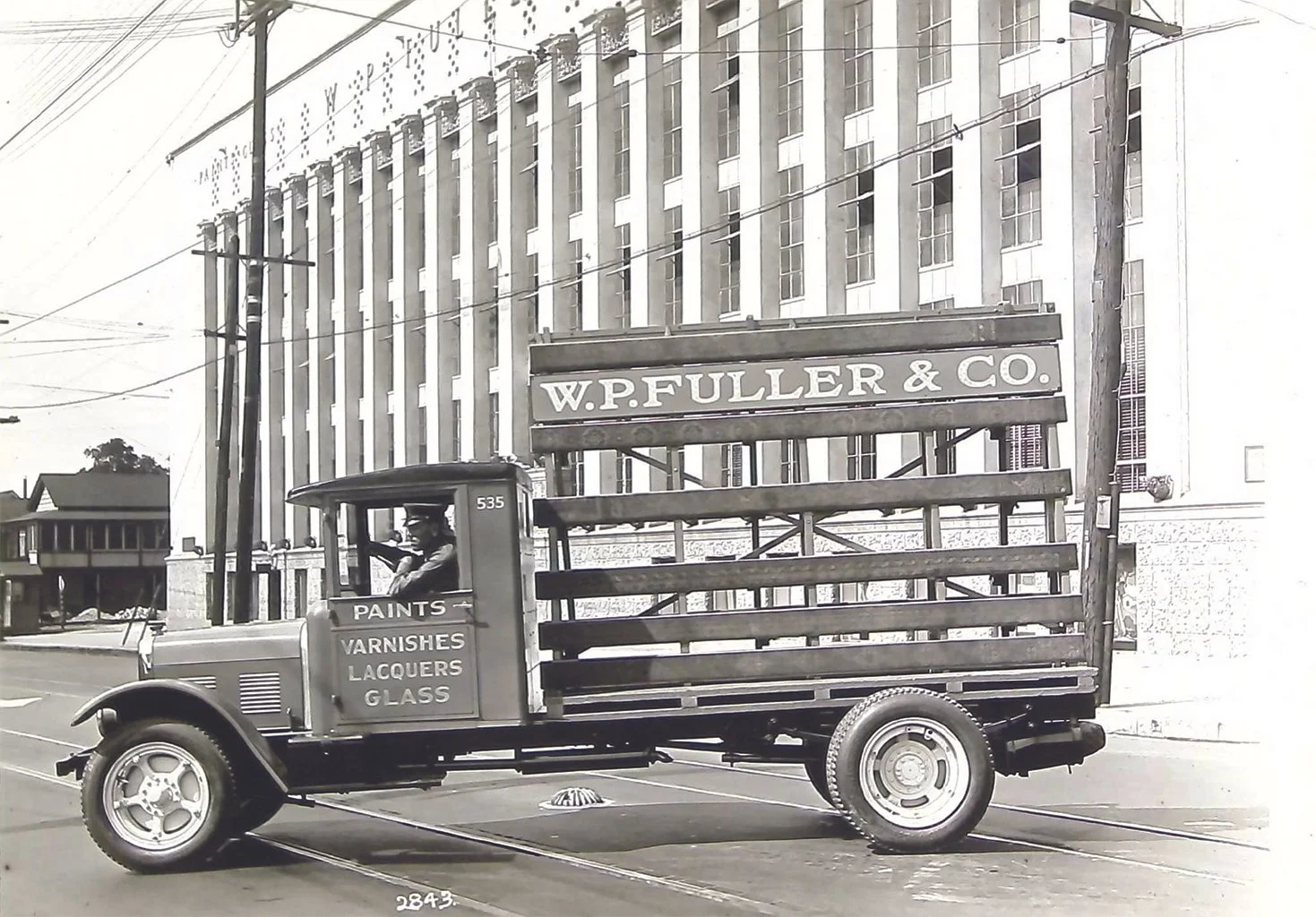 2000125 - Moreland Flatbed Truck WP Fuller & Co Paints Varnishes Lacquers Glass.jpg