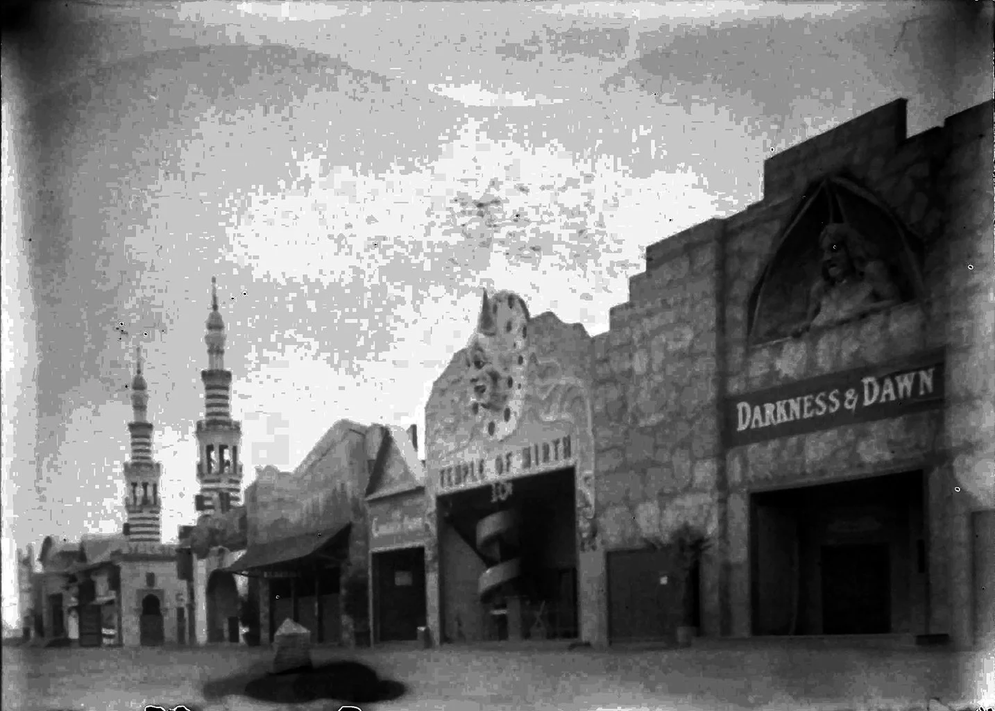 G009 - Midway Plaisance at Venice of America.jpg