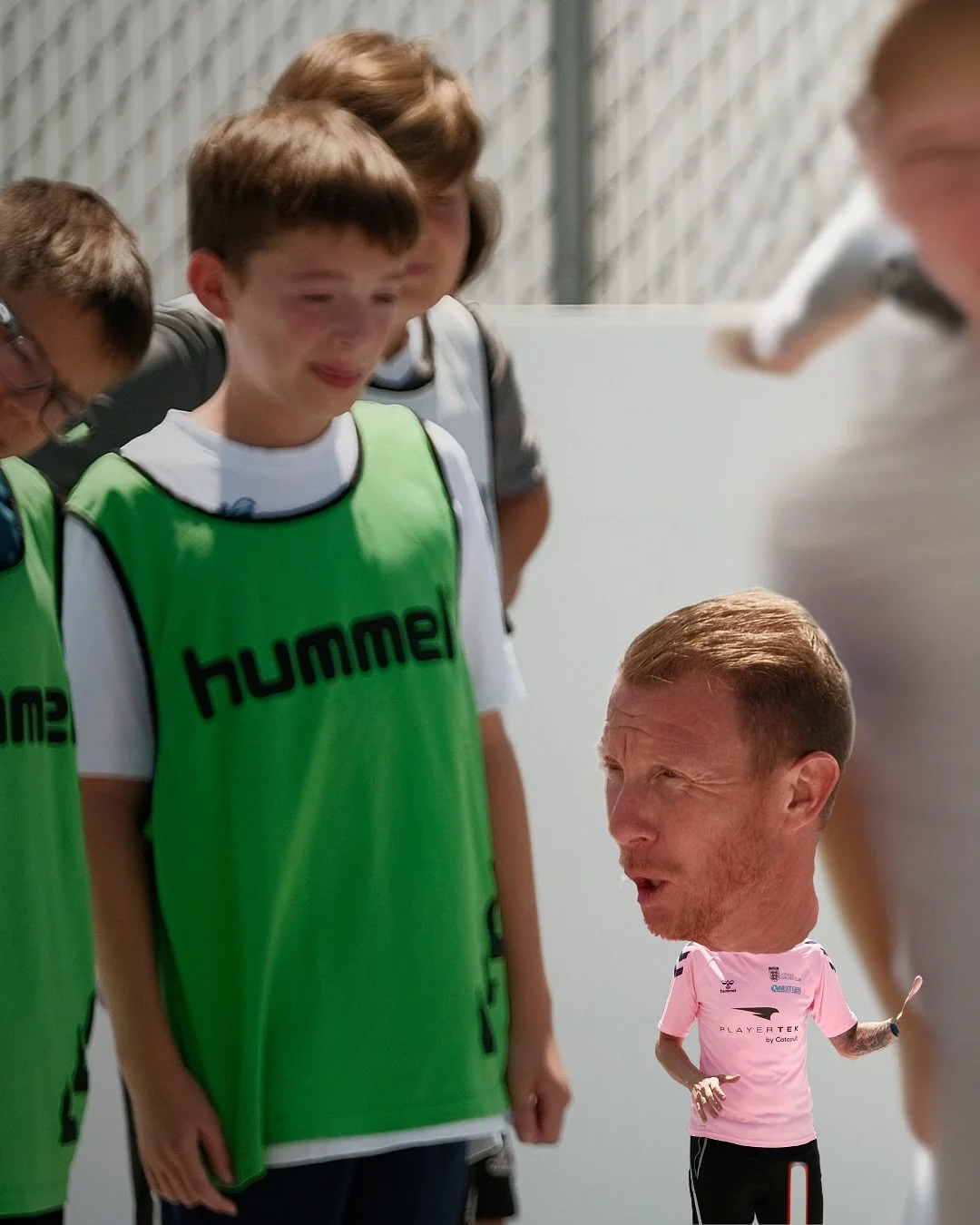 Big heads, tiny bodies… and absolutely no upper body strength. π
#BigHeadLittleBody #WeTried #Fail #BigHeadEnergy