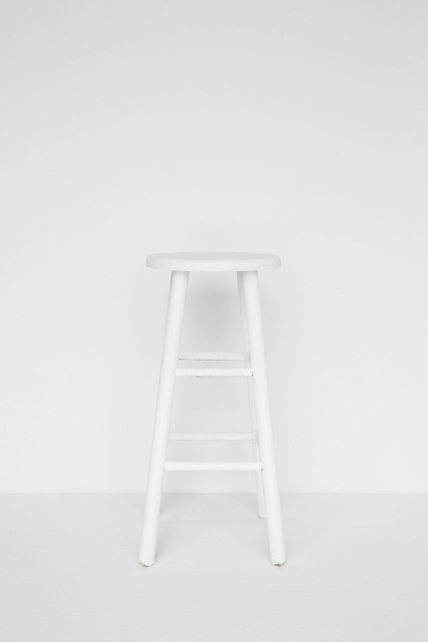 white-stool.jpg