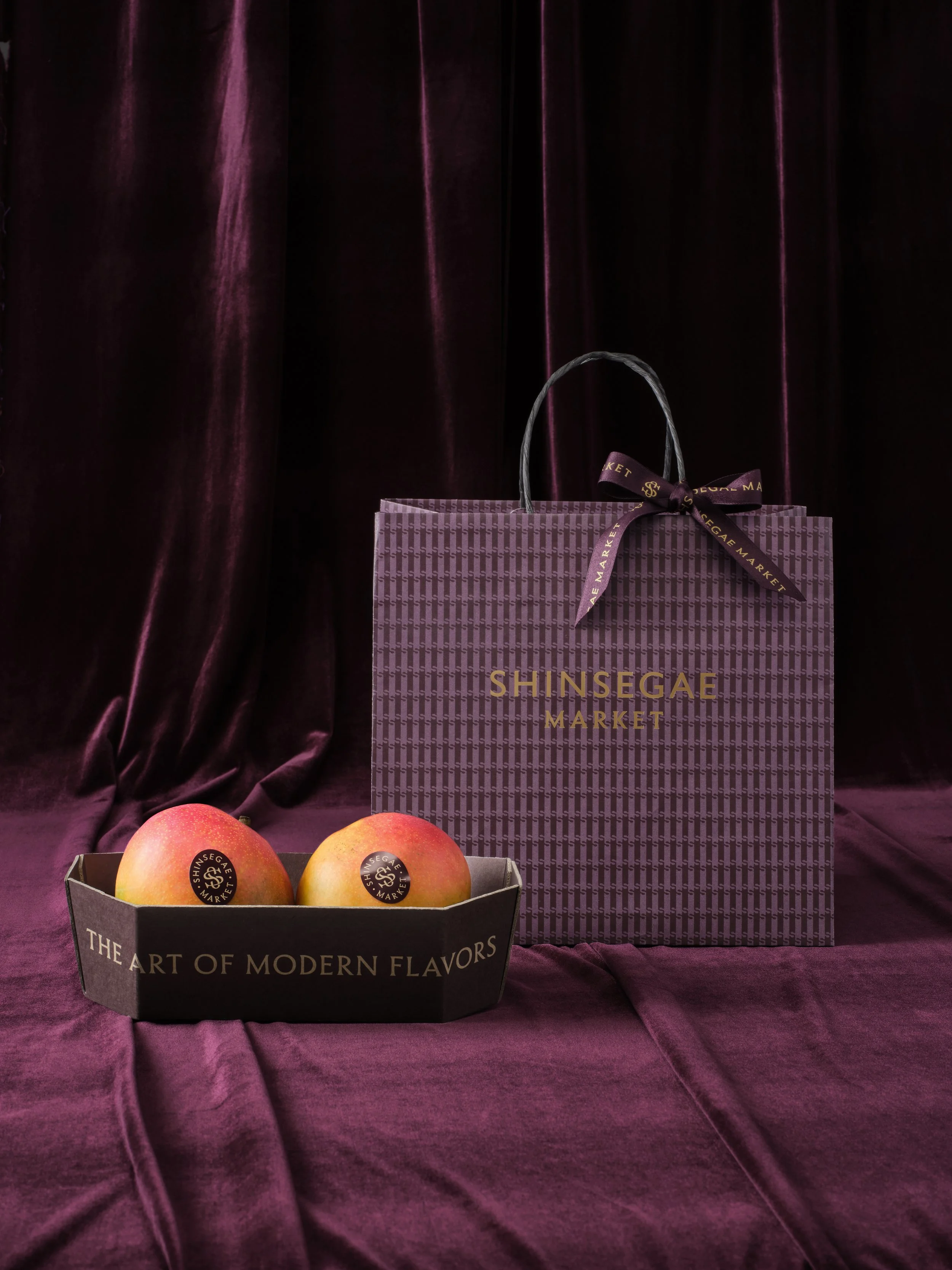 Shinsegae FM Shopper + Fruit boxjpg.jpg
