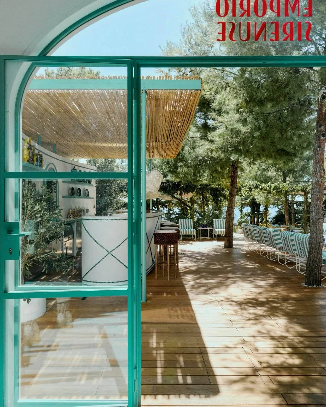 Mucca Emporio Sirenuse front door inside.jpg