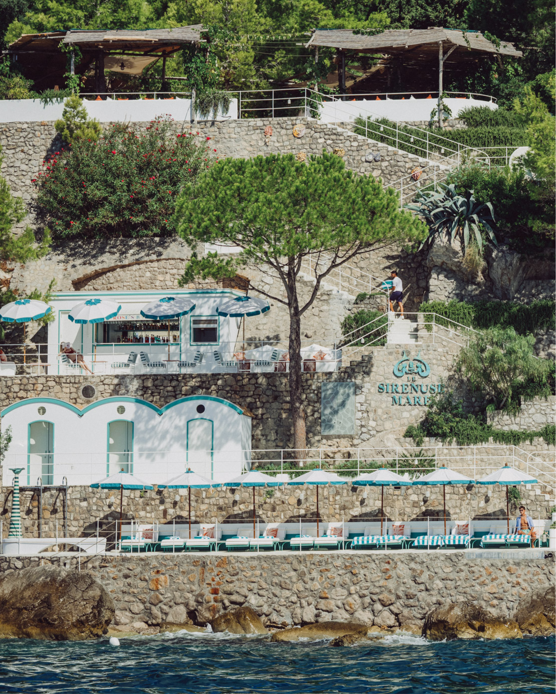 Mucca Le Sirenuce Mare Cliffside.png