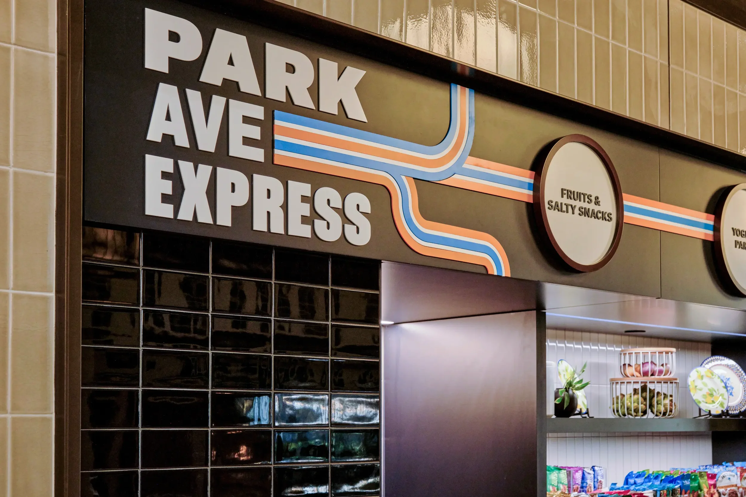 Chase_Park_ave_express_signage_Web.webp