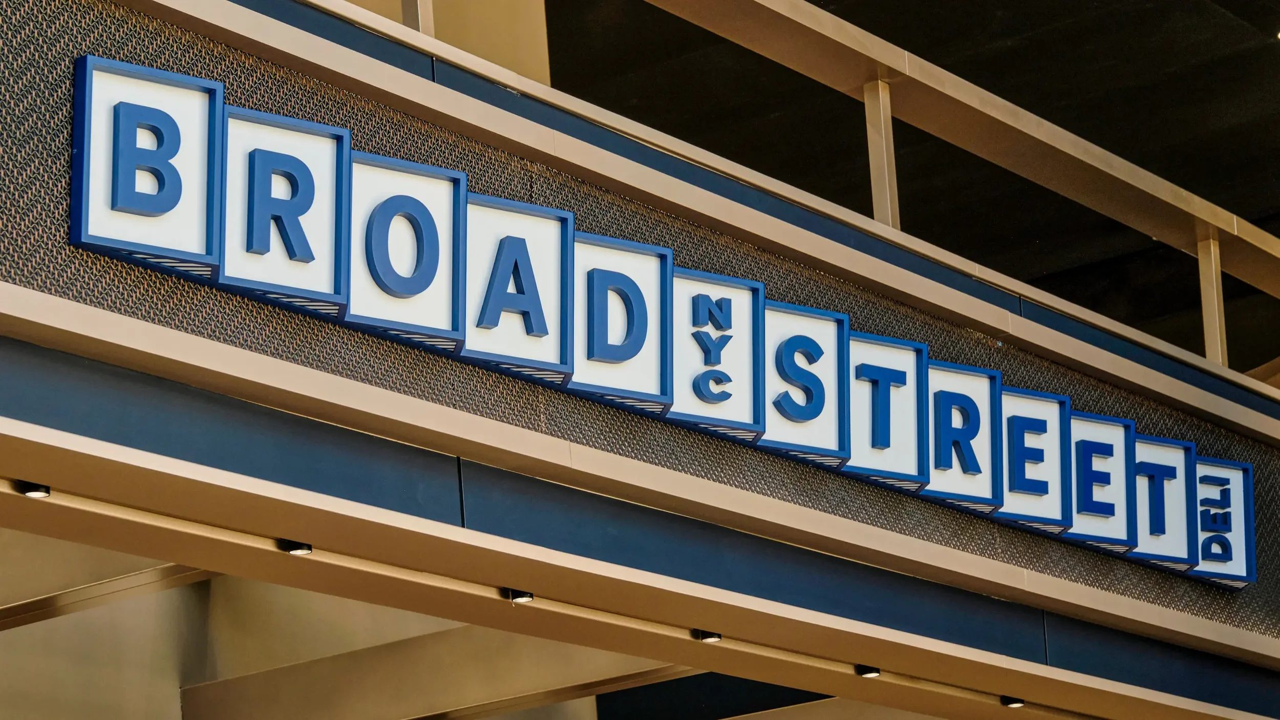 Chase_Broadstreet_Signage.webp