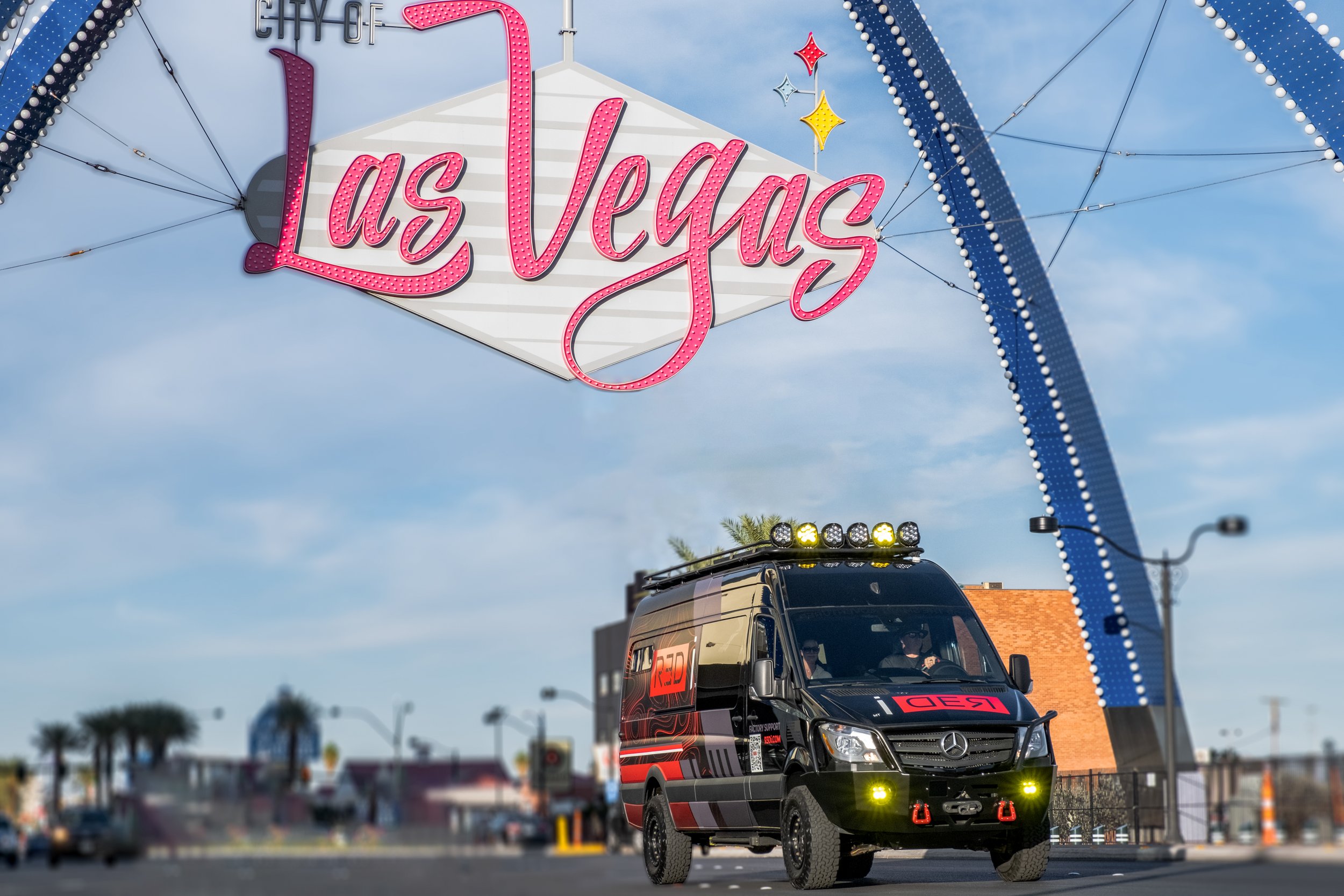 R3Di van in Vegas-2.jpg