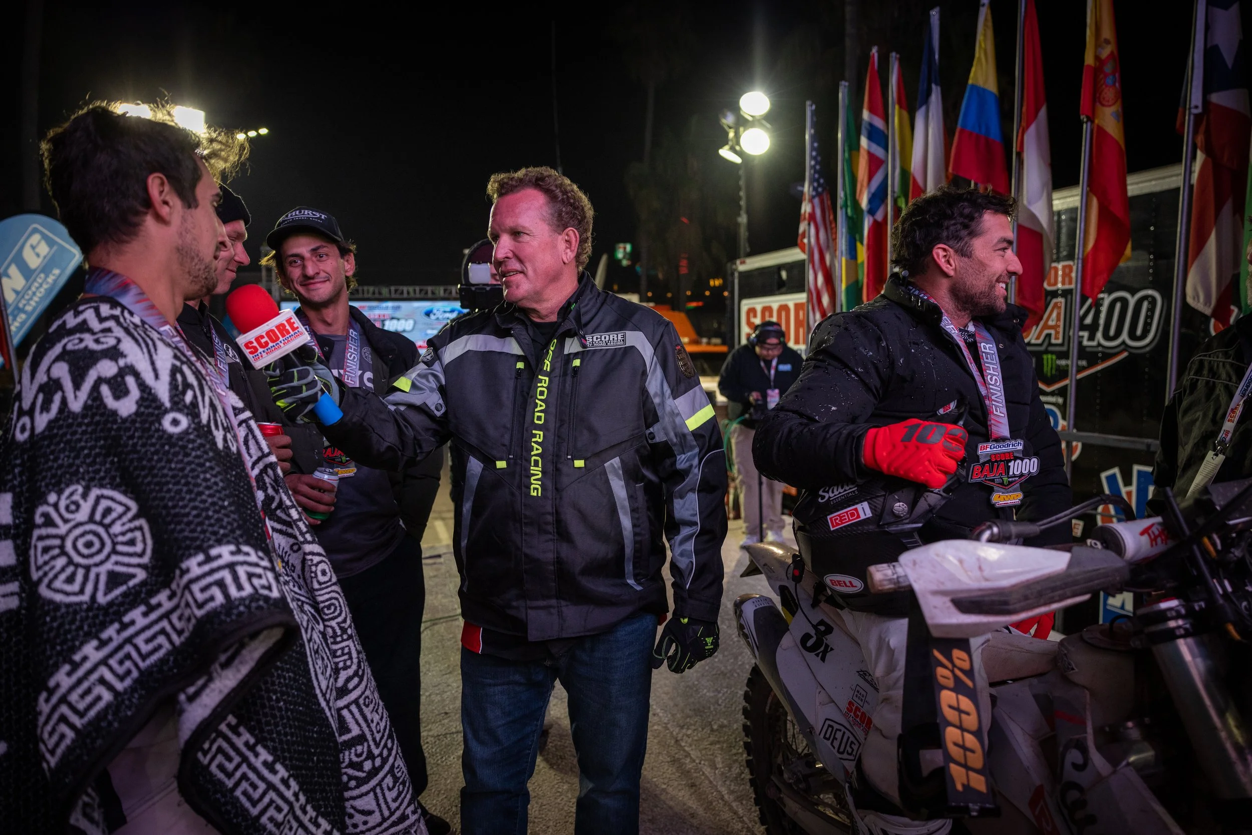 GANG - photo-@mounce-TEAM -photo-@mounce-258A4095.jpg