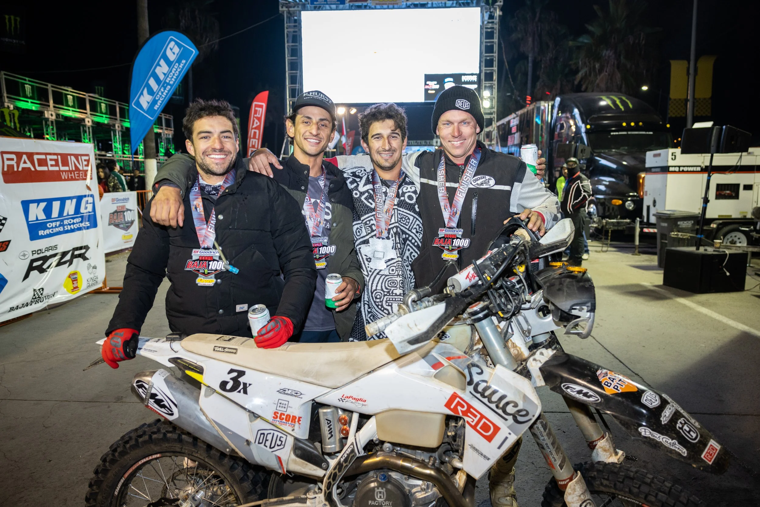 GANG - photo-@mounce-TEAM -photo-@mounce-258A4252.jpg