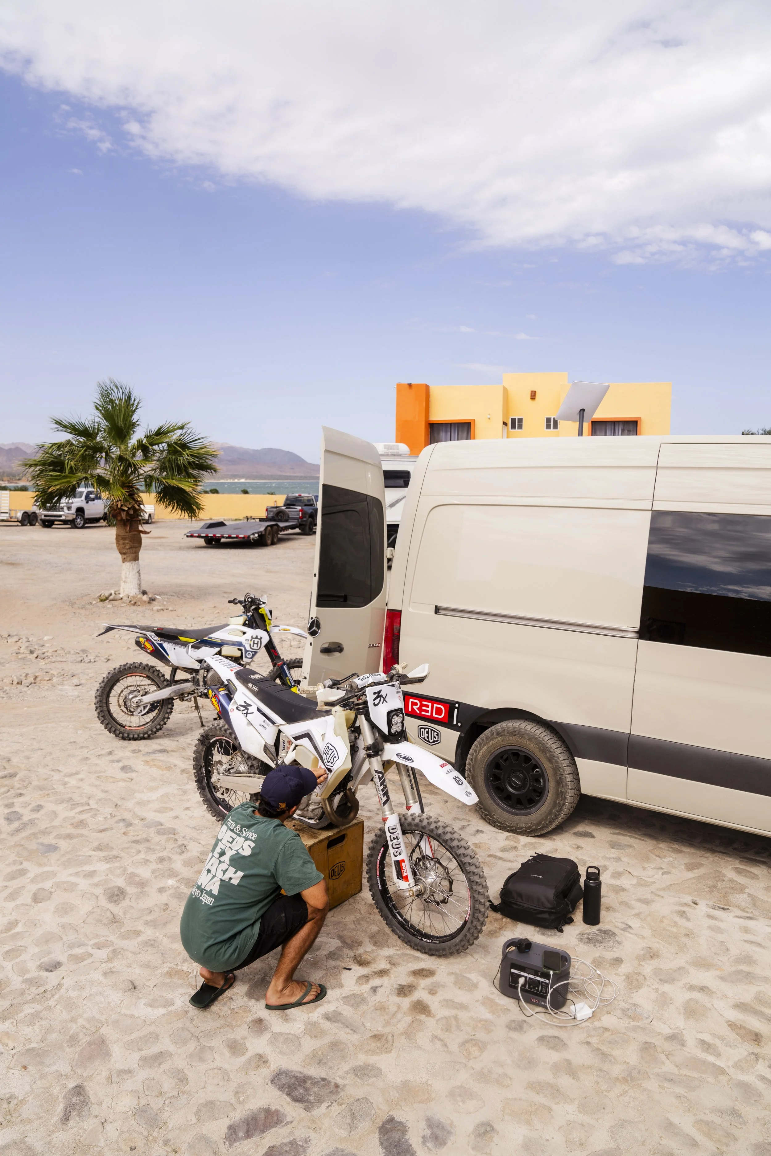 Baja1000_20231108_@Brett_Dickinson_@ForrestMinchinton-030.jpg