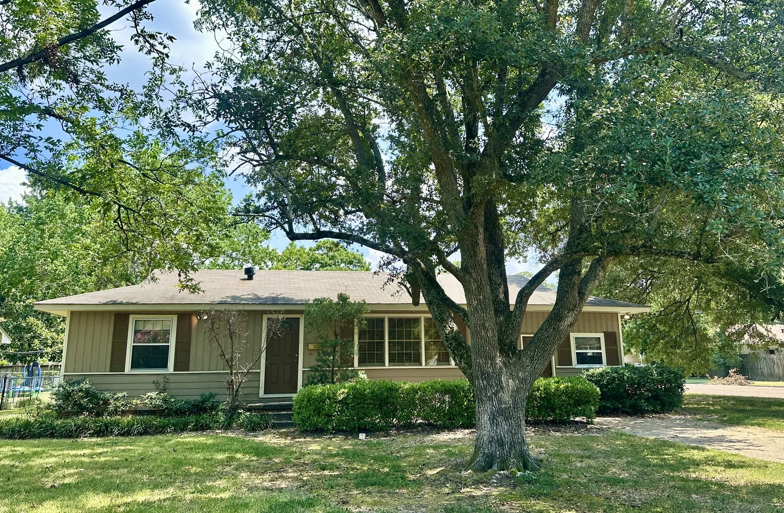 805 7th Avenue  Cleveland MS**Pending**