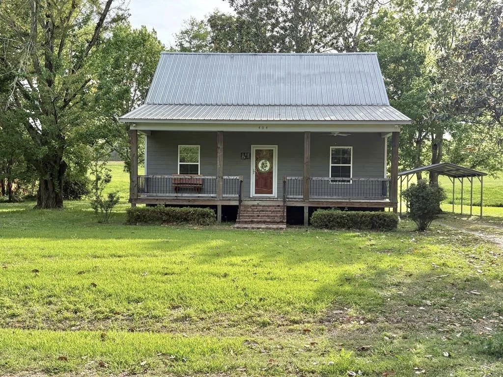 404 Levee Street  Rosedale, MS