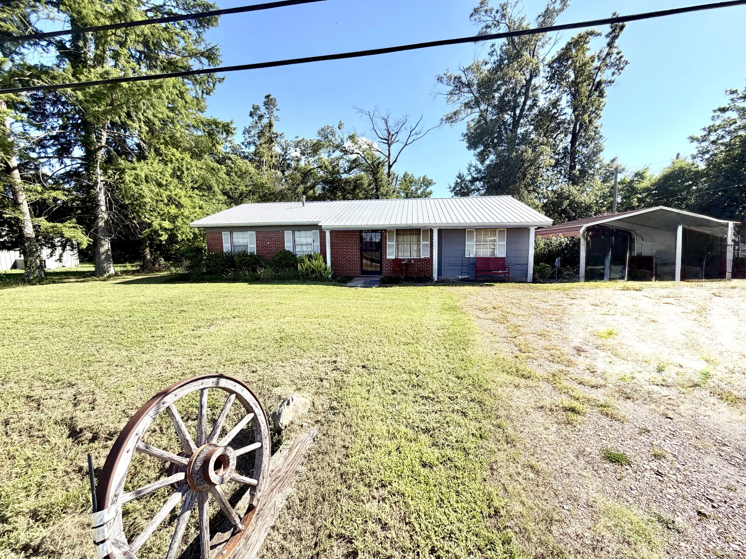107 Lombardy Rd.  Drew, MS 38737