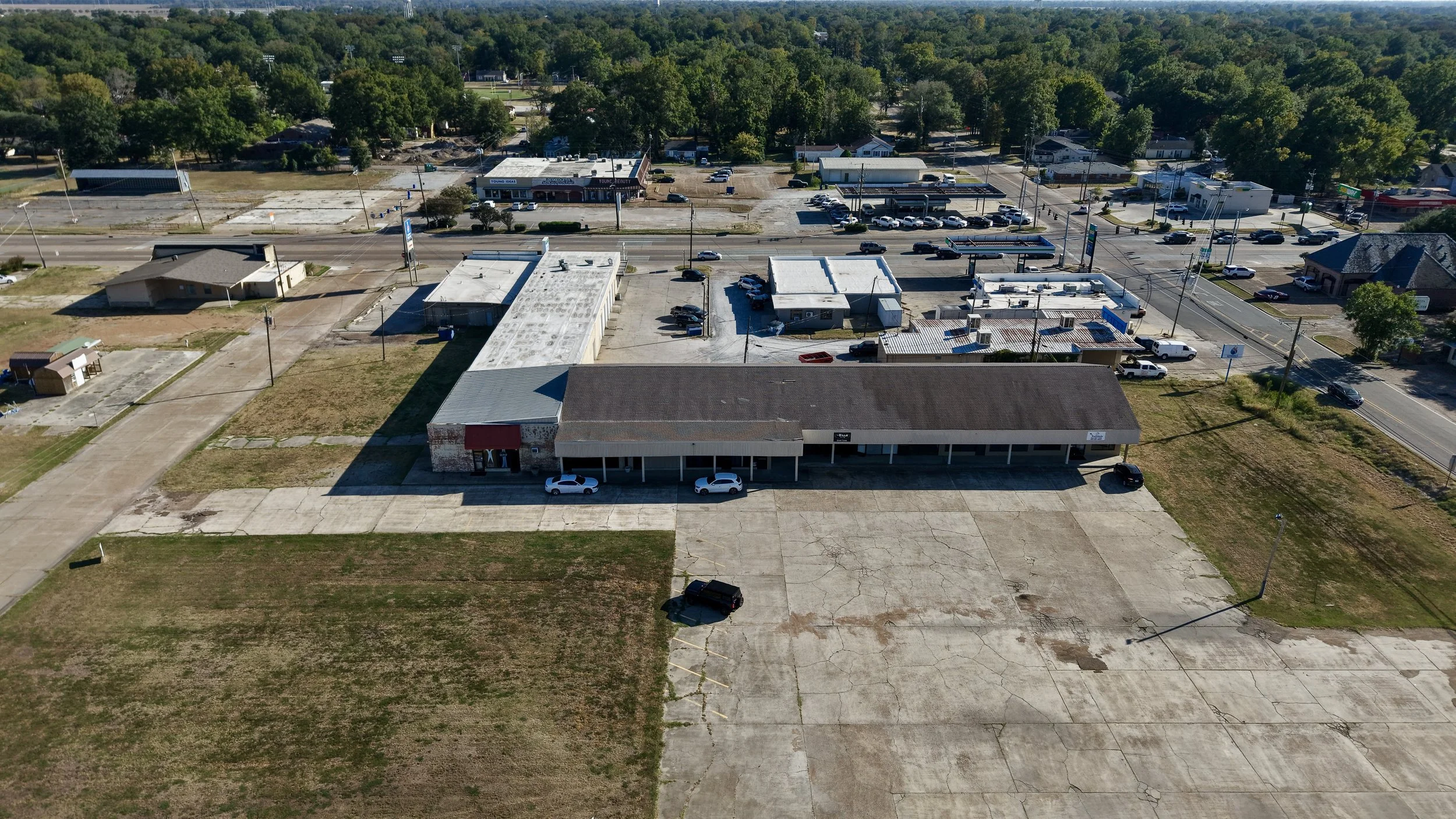 Indianola Shopping_south.jpg