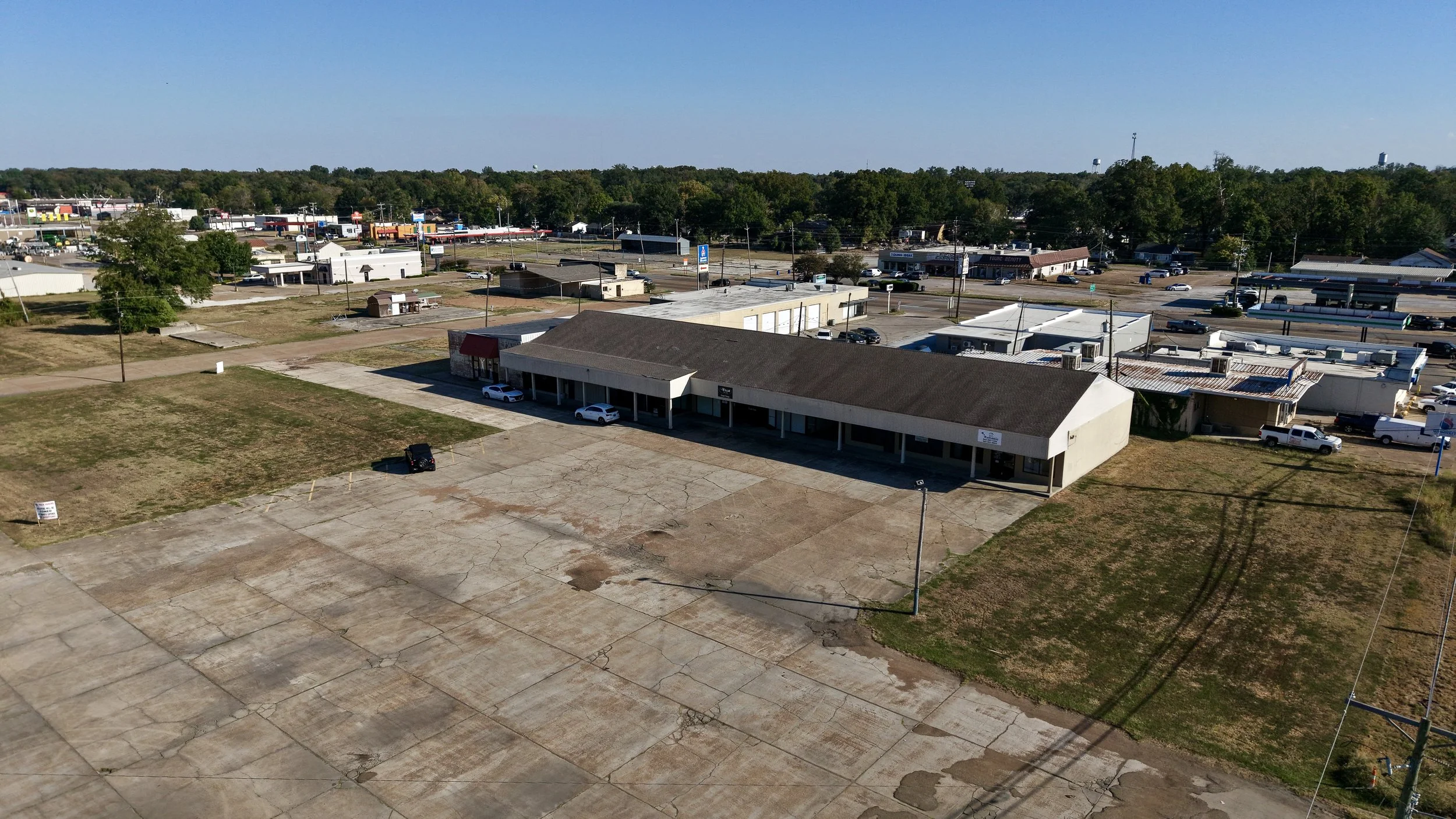 IndianolaShopping_southfront.jpg