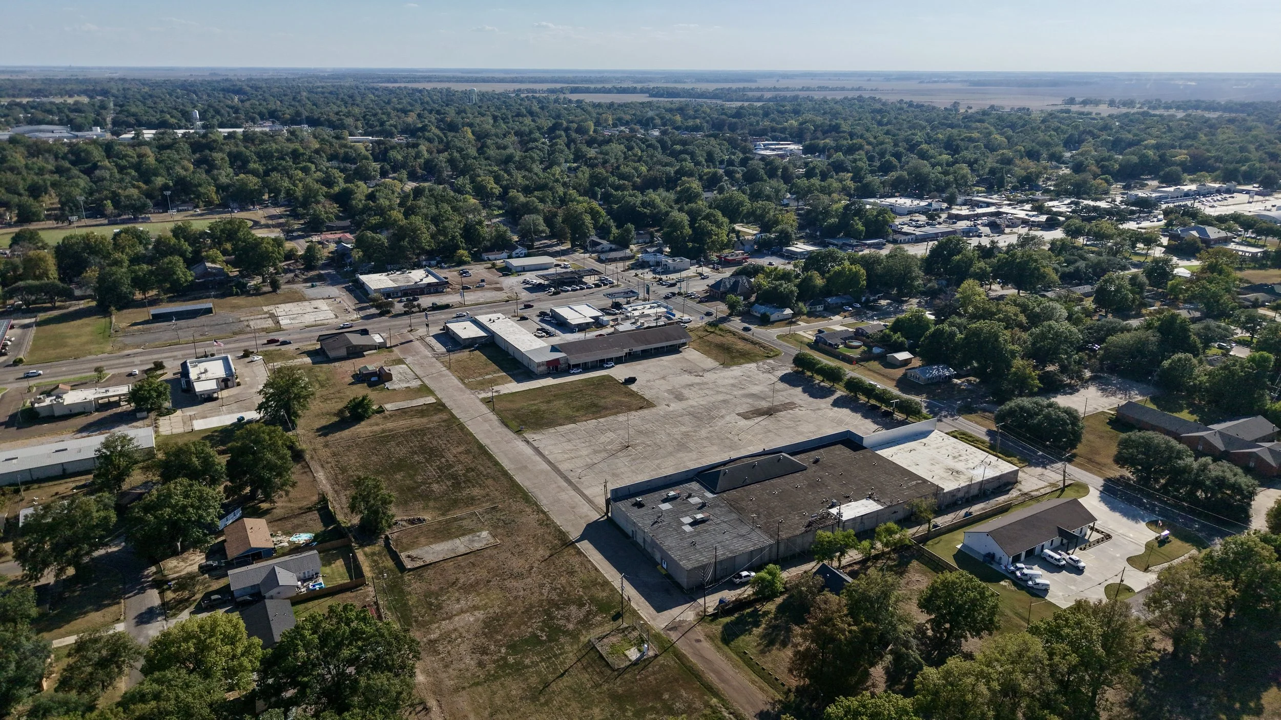 IndianolaShoppingCenter&Virden_rear.jpg