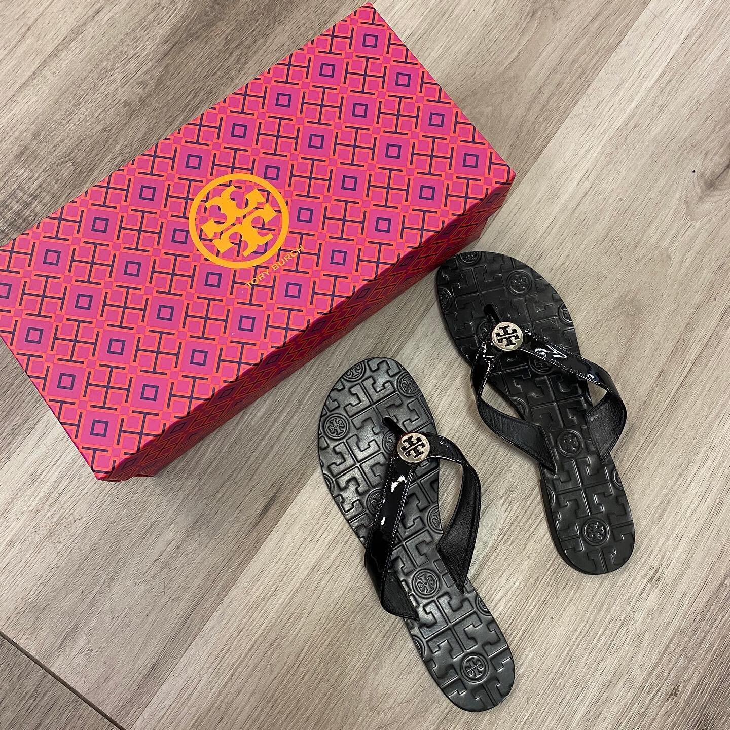 SOLD‼️Black Patent #toryburch Logo Flip Flops Size: 7 Retails at $129.99 Mint Price: $39.99

Don&rsquo;t forget we ship and offer curbside pickup! ♻️ Call 📞 703-836-6468 to buy today! ✅ Authenticity is guaranteed with a money back promise ✅ *Consign