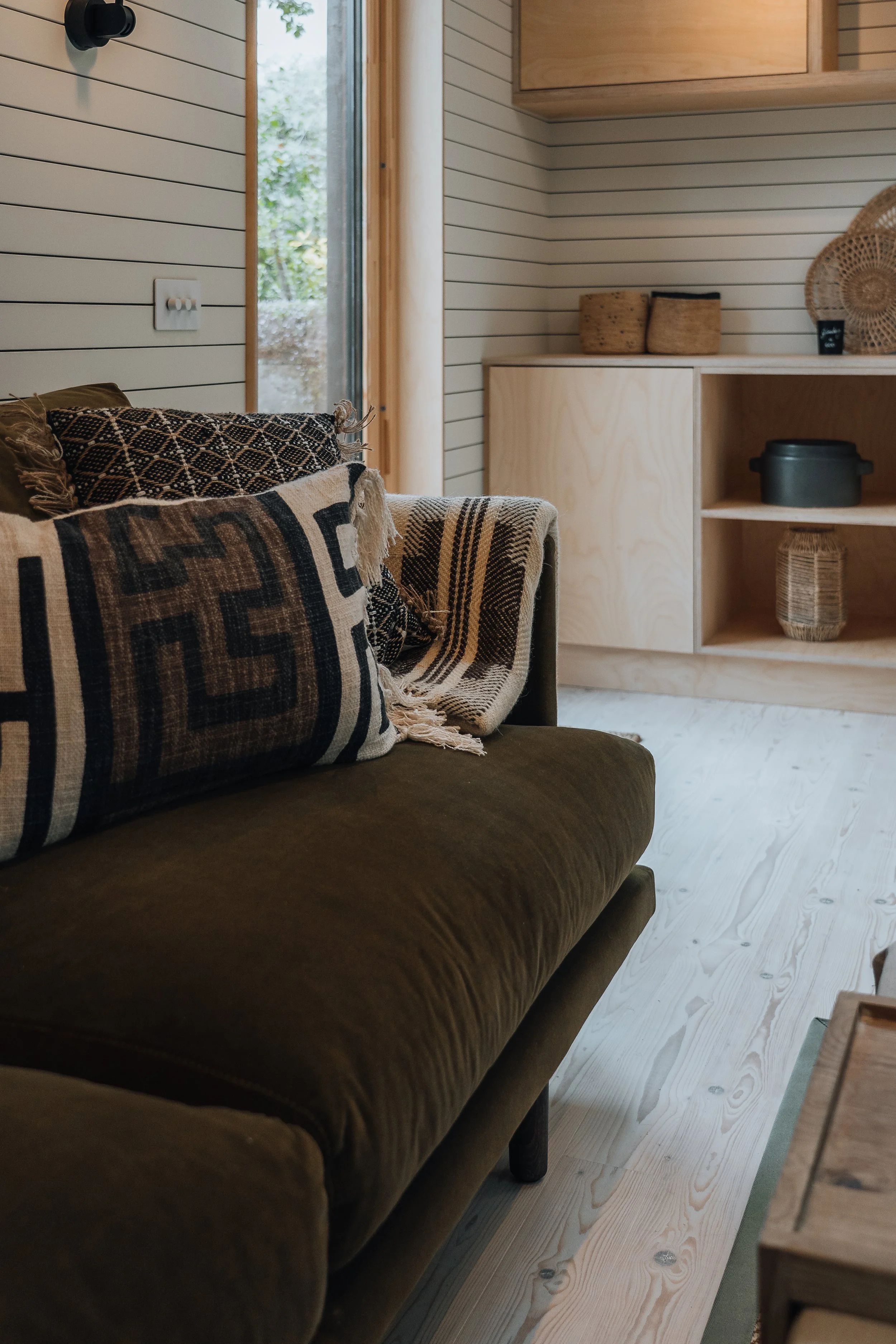 Carlton specials 01 - Furniture 12.jpg