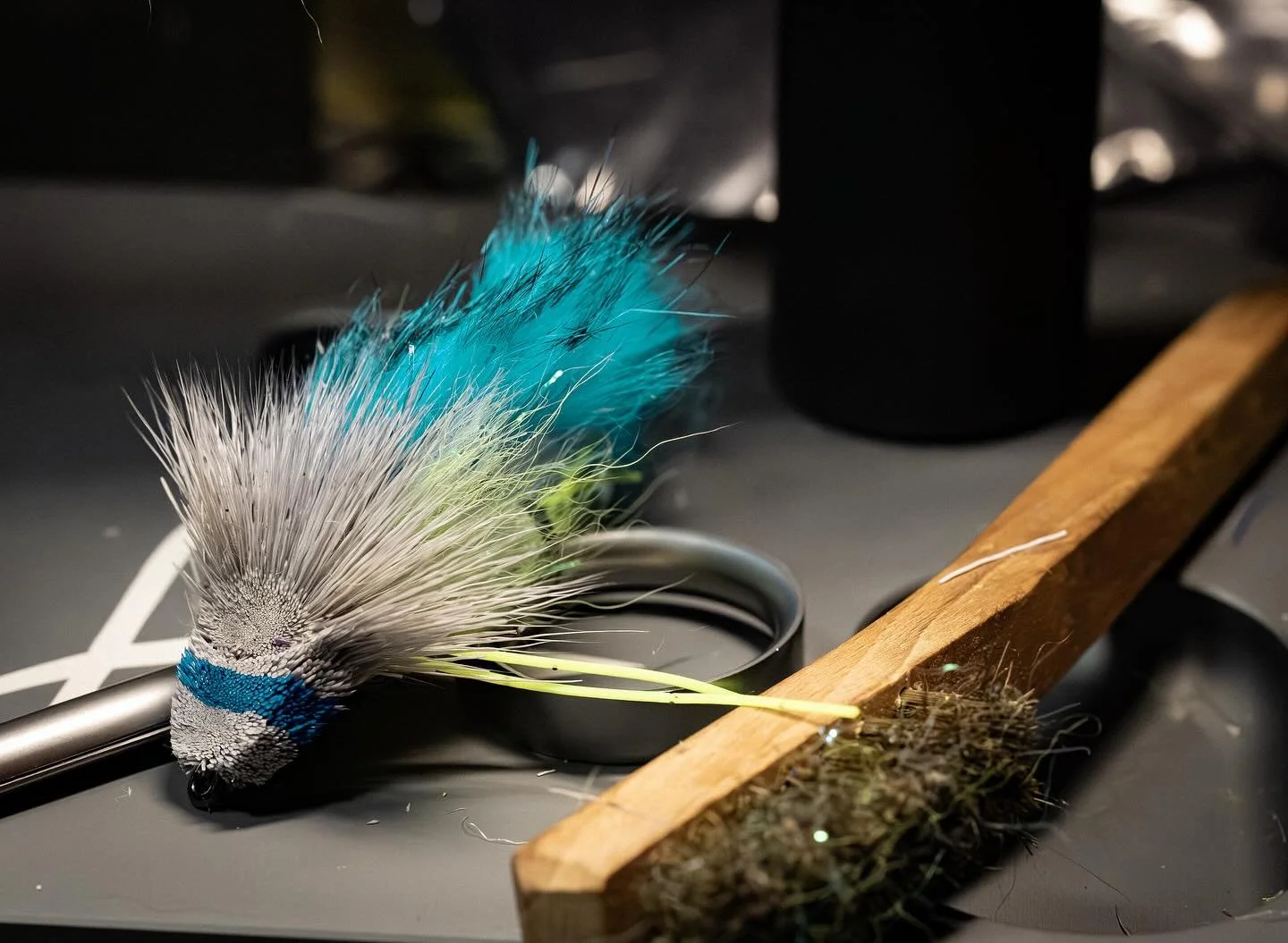 Not really sure what happened here, there is a first time for everything, but hey it’ll fish.
#flyfish #flytying #pescaconmosca #pescaamosca #streamer #deerhair
