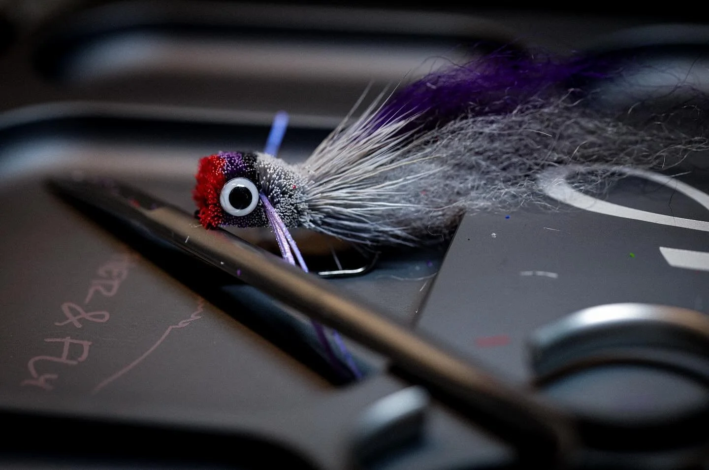 Precision. Performance. Purpose. 🎯
This deer hair popper is built on an Ahrex TP610 #2, packed with the unmatched quality of Varner&rsquo;s deer hair &mdash; the finest on the market.
Crafted for explosive topwater eats and designed to perform where