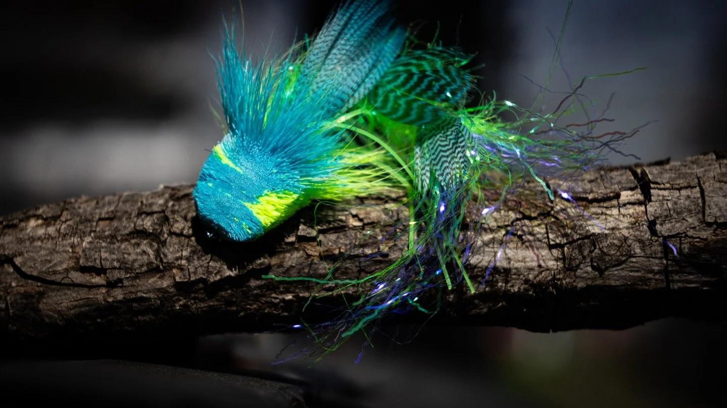 Box restock, there isn&rsquo;t a better dying bait fish imitation than a drunken master. 

#flyfishing #articulation #flytying #bassflyproject #bassfishing