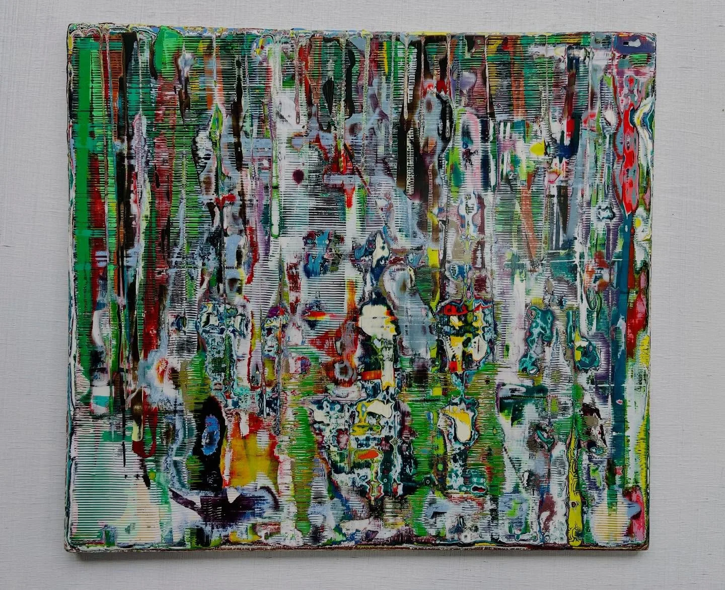 More newness today, as I finish two paintings that have been in production for a year or more. Titles and more photos to follow.

Oil and acrylic on plywood panel
26 cm x 30cm

#newabstracts #movinglandscapes #roadtrip