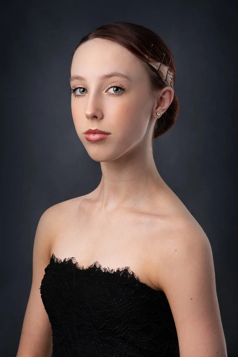 16-senior-high-school-portraits-studio.jpg