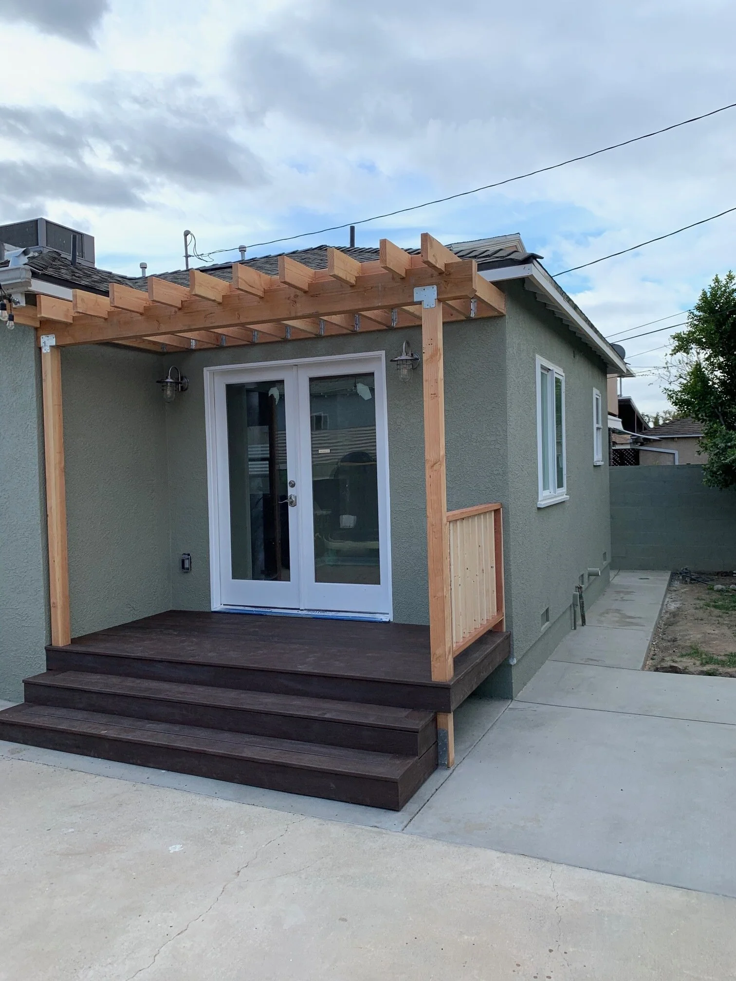 Rose Street, Completed the outside