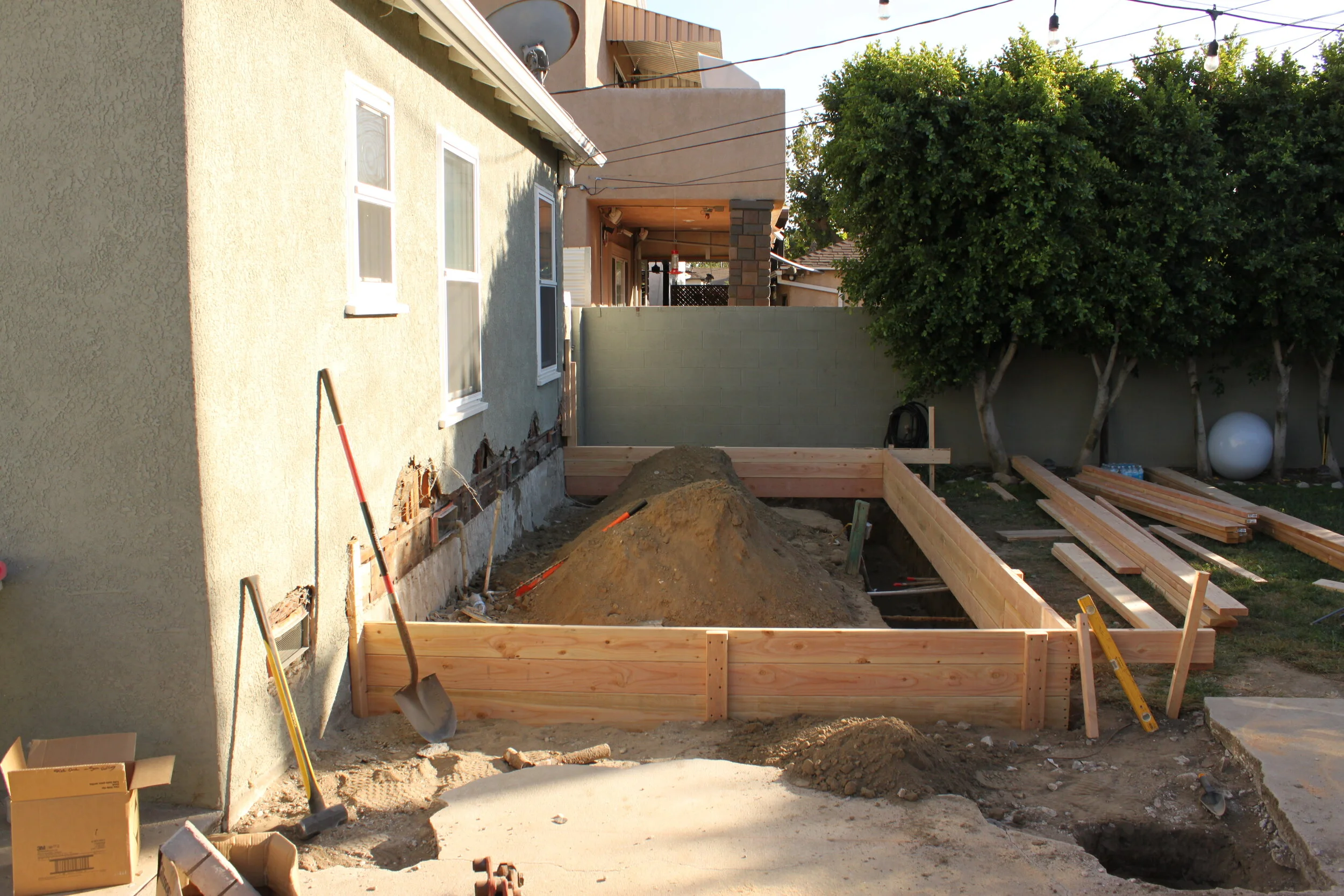 Rose Street, Foundation Forms