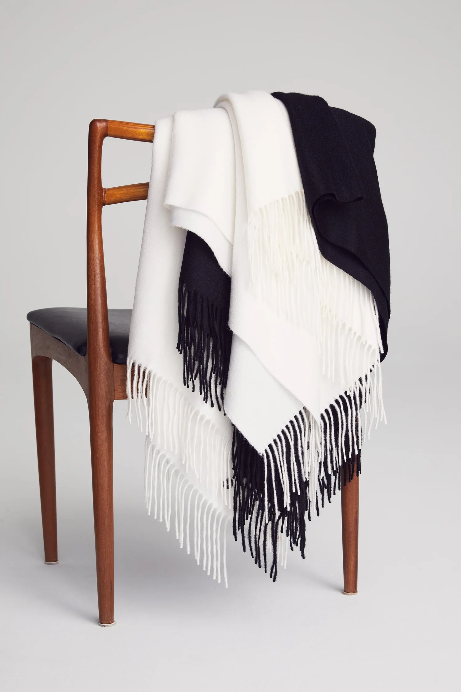 NOMAD 1942 Cashmere — 2022 E-Com & Ad Campaign