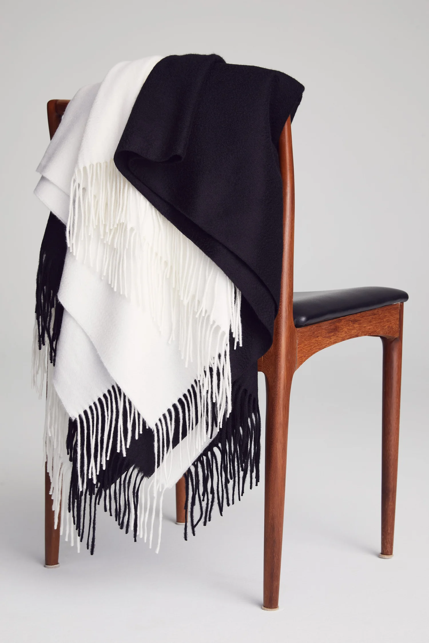 NOMAD 1942 Cashmere — 2022 E-Com & Ad Campaign