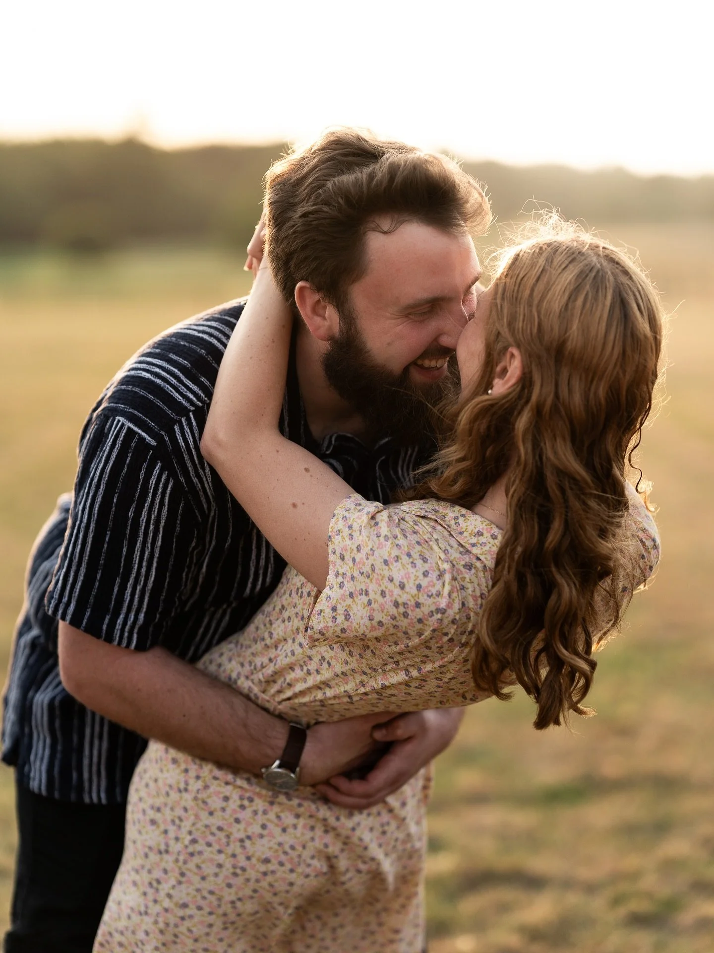 ✨ Golden hour glow + puppy love ✨

Pre-wedding vibes with these two (and the real star of the show&hellip; Howard 🐶)

Engagement shoots &gt;&gt;&gt; when the whole fam gets involved 💍🌅