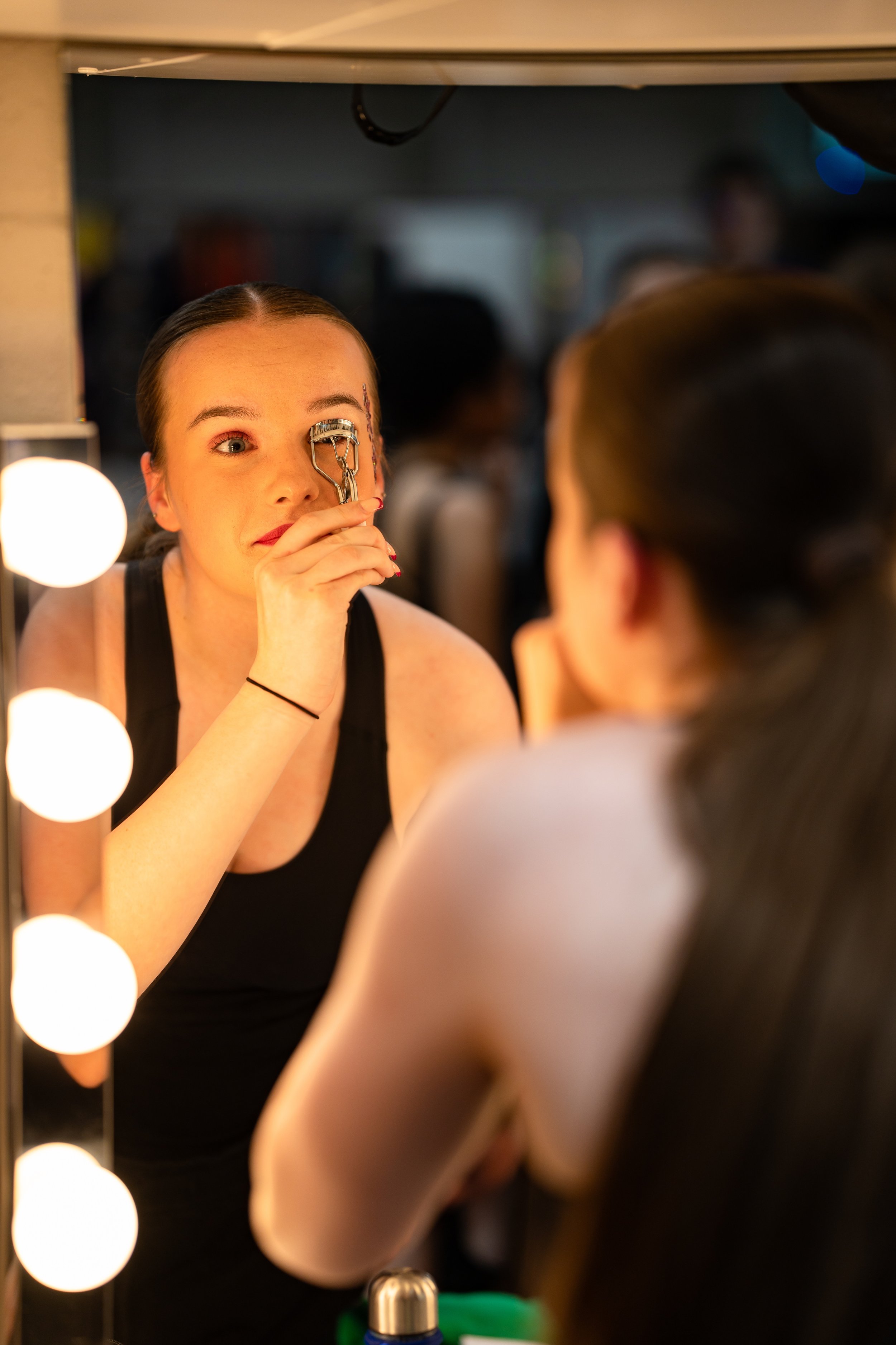 Hullabaloo-backstage-2.jpg