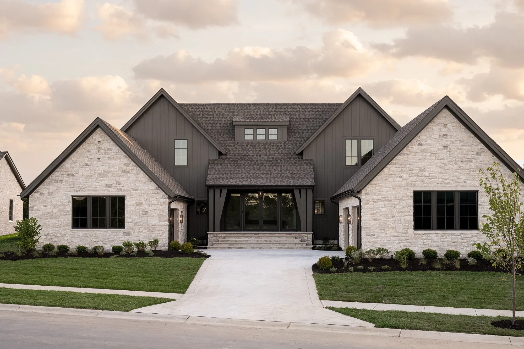 AANOVO HAR Web size-1.jpg