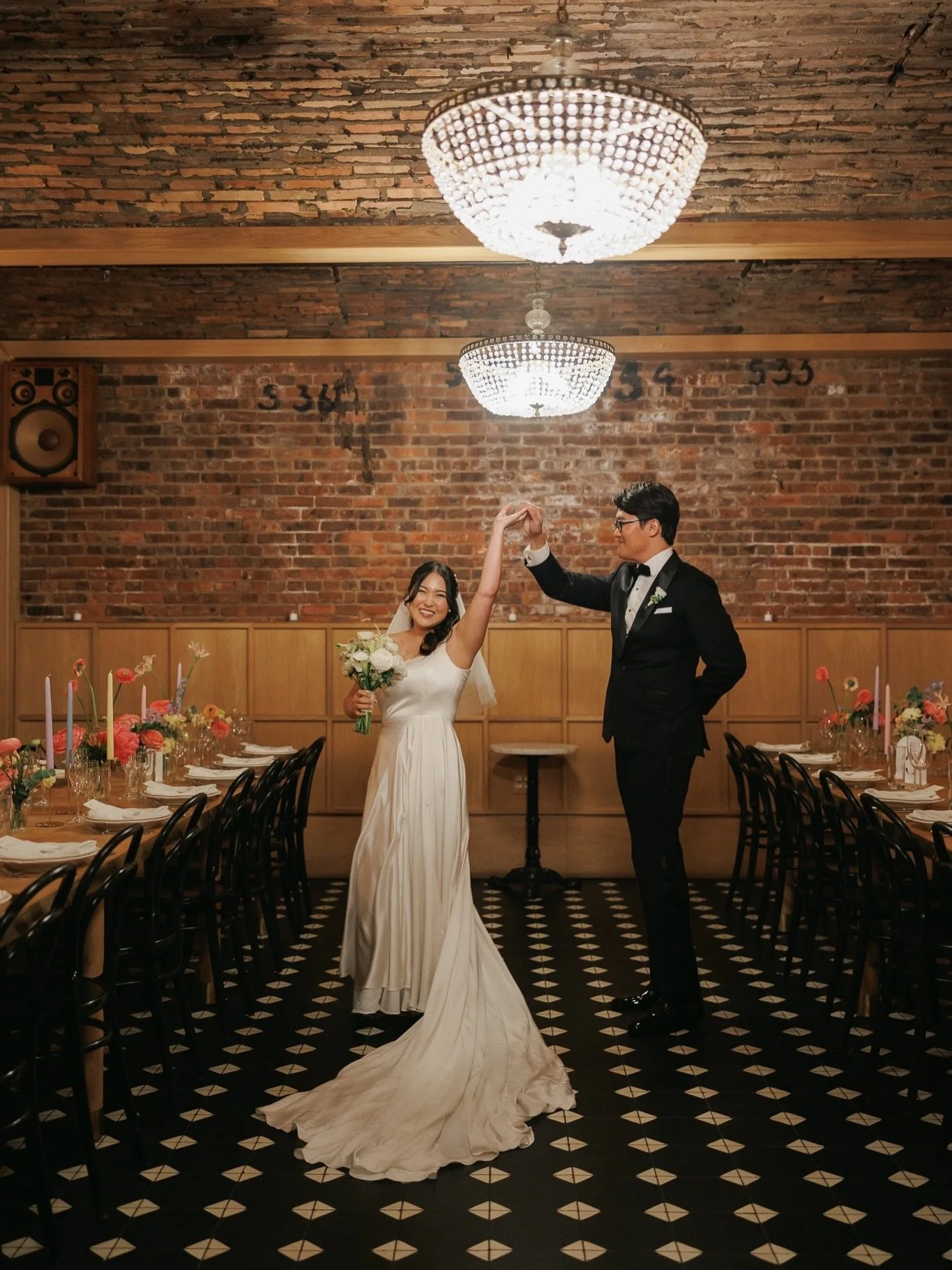 L I S A | #realloulettebride Lisa joined us at our last Bridal Bazaar and instantly fell in LOVE with our Sherri gown. We stayed connected through every step until she was ready to say YES, and watching it all come full circle has us emotional 🥹✨
He