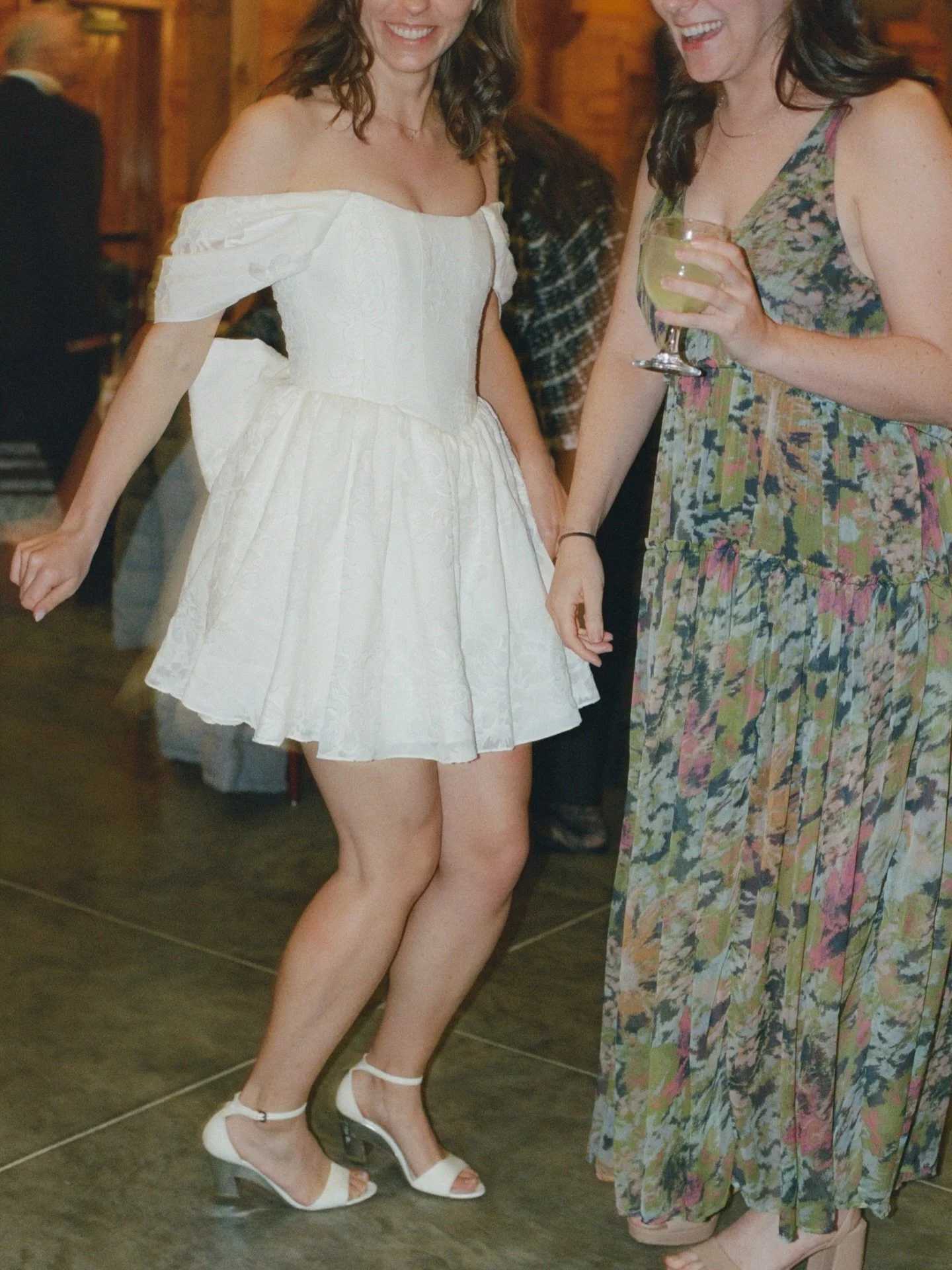 Need a reception look? Ask for our Lana mini 💍✨🎀

📷 @natalieestessphotography 

.
.
.
.
.

weddingdress&nbsp;wedding&nbsp;bride&nbsp;weddingplanning&nbsp;yestothedress&nbsp;bridal&nbsp;coolbride&nbsp;brooklynbride&nbsp;inclusivebridal&nbsp;plusbri