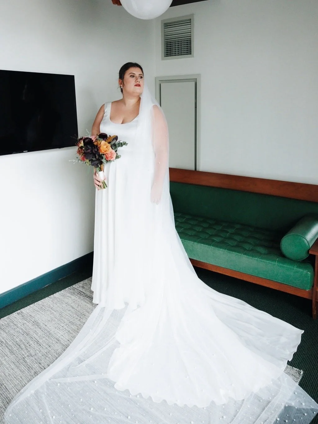 L I S A | #realloulettebride Brooklyn through and through 🤍 From her venue to her dress, Lisa kept it local. Strolling the streets in our Lucy Gown (hello silk charmeuse ✨), she made the perfect city bride, effortless, joyful, and glowing as she mar